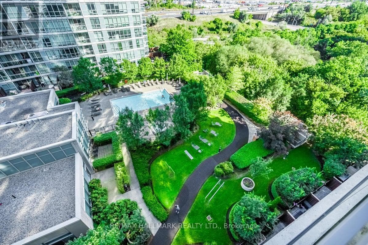 Toronto (Mimico) — Toronto (Mimico) - Main photo