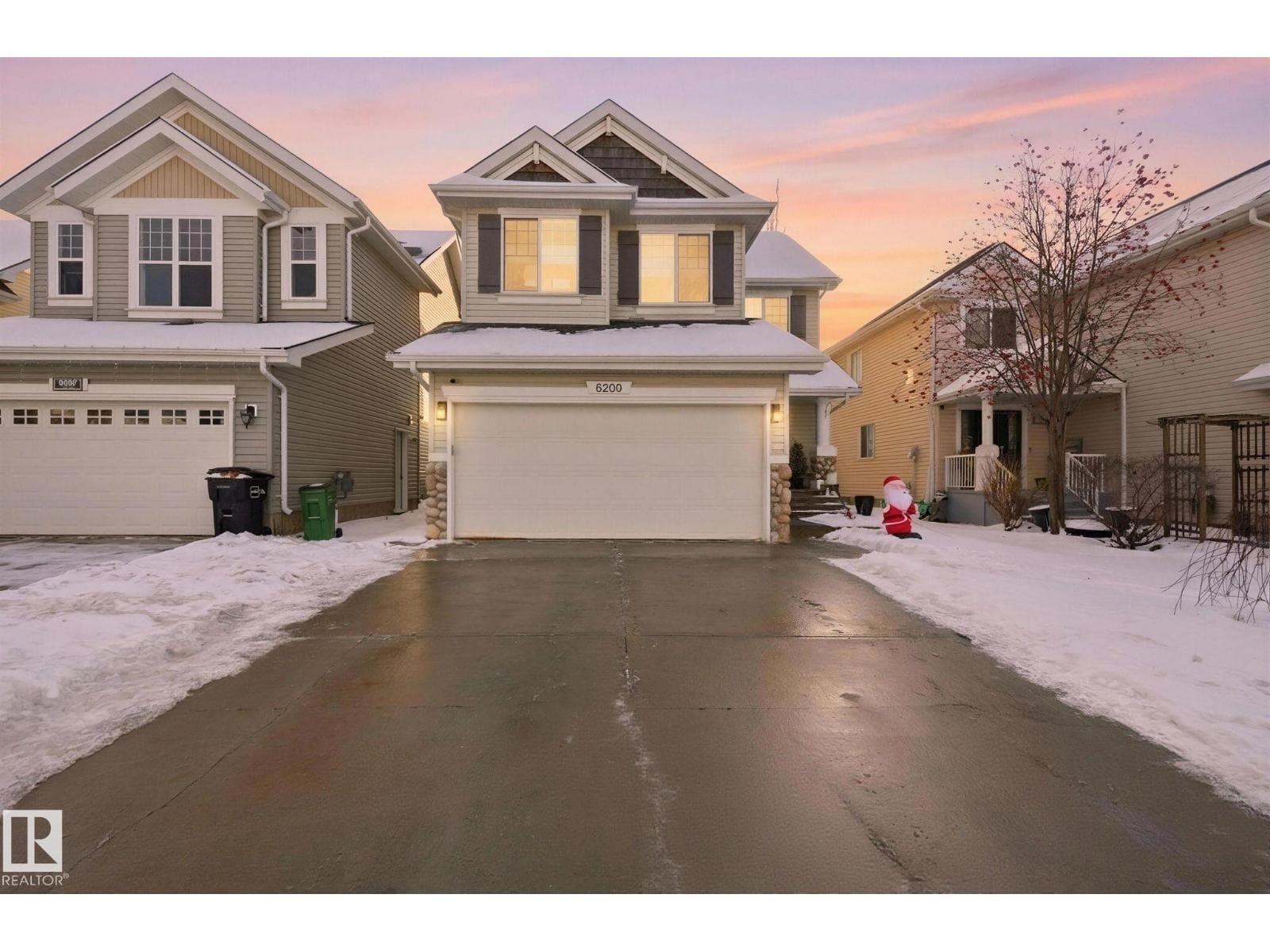 Edmonton — Edmonton - Main photo