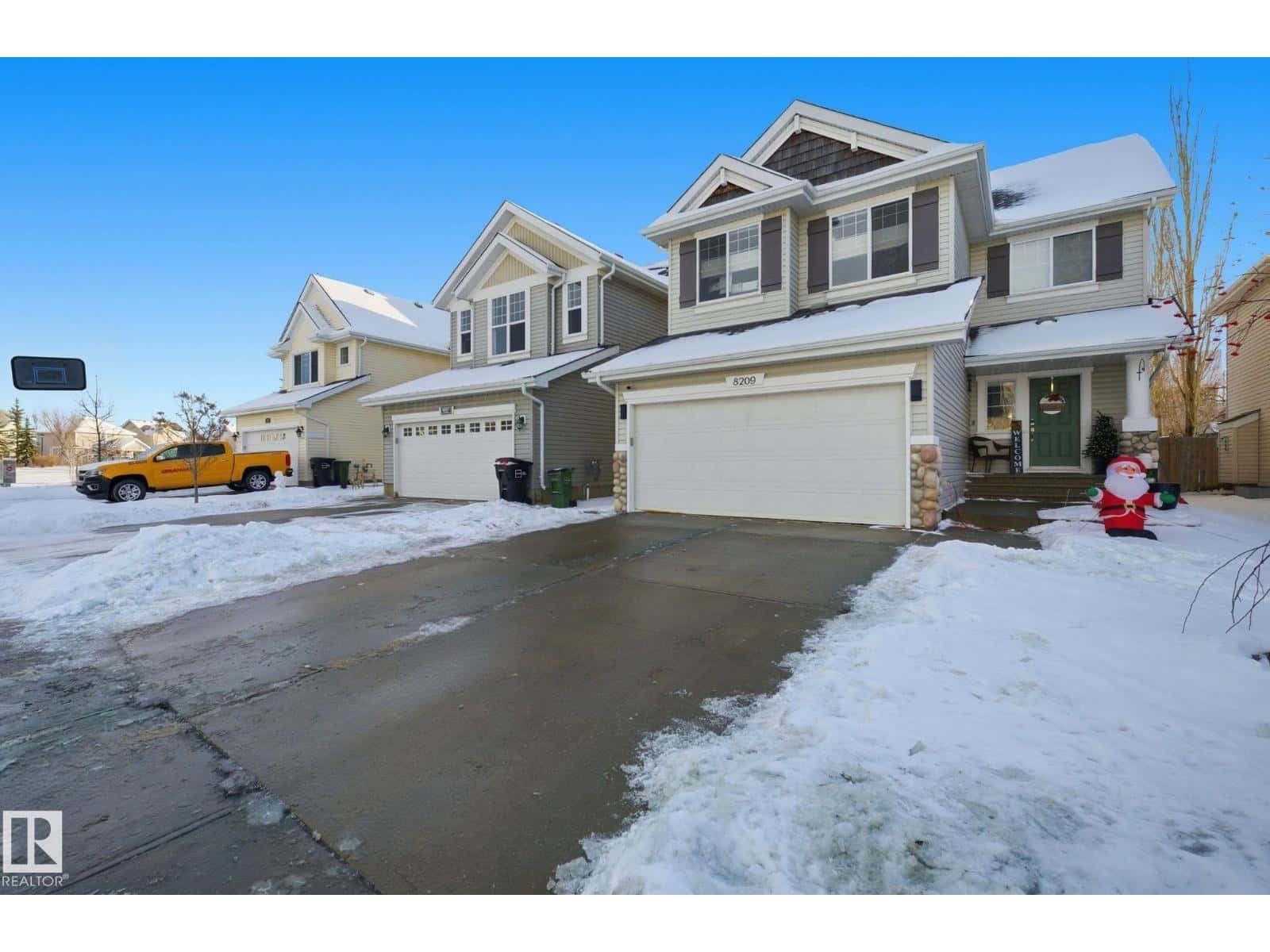 Edmonton — Edmonton - Photo 3 of 37