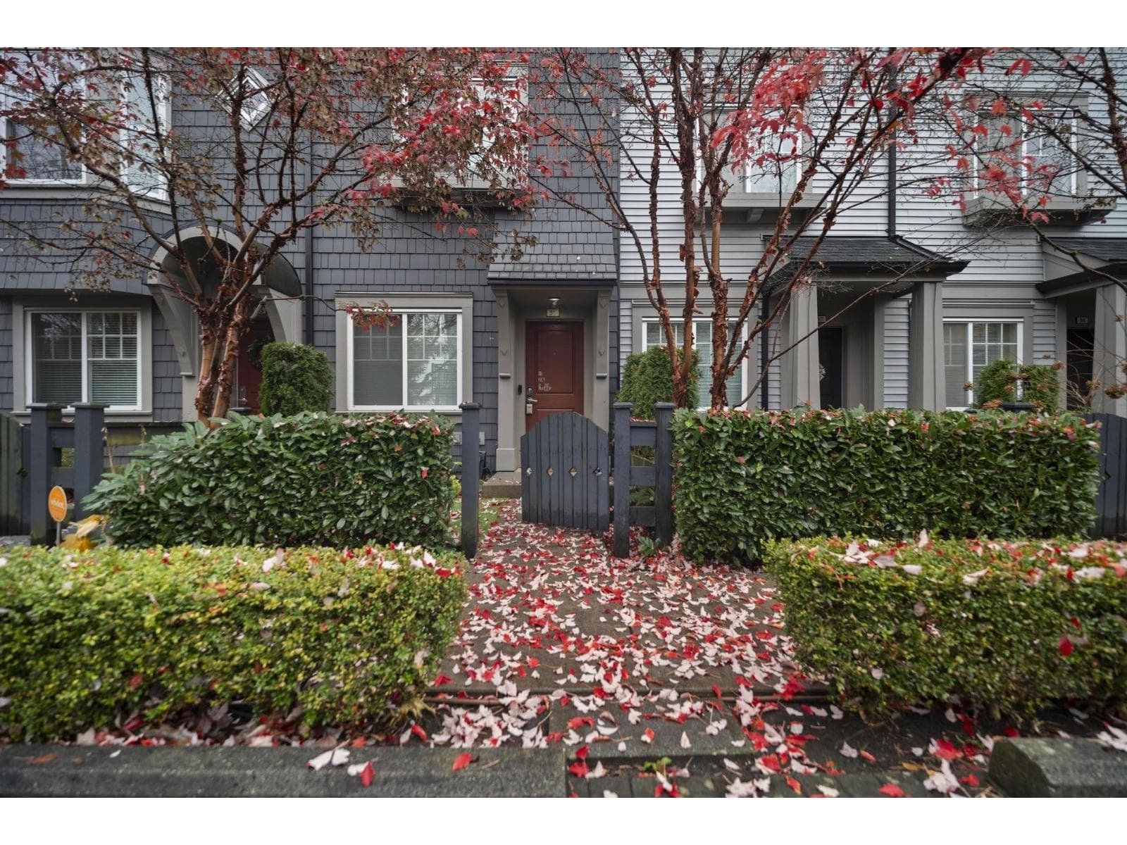 36 6450 187 STREET — Surrey, British Columbia - Main photo