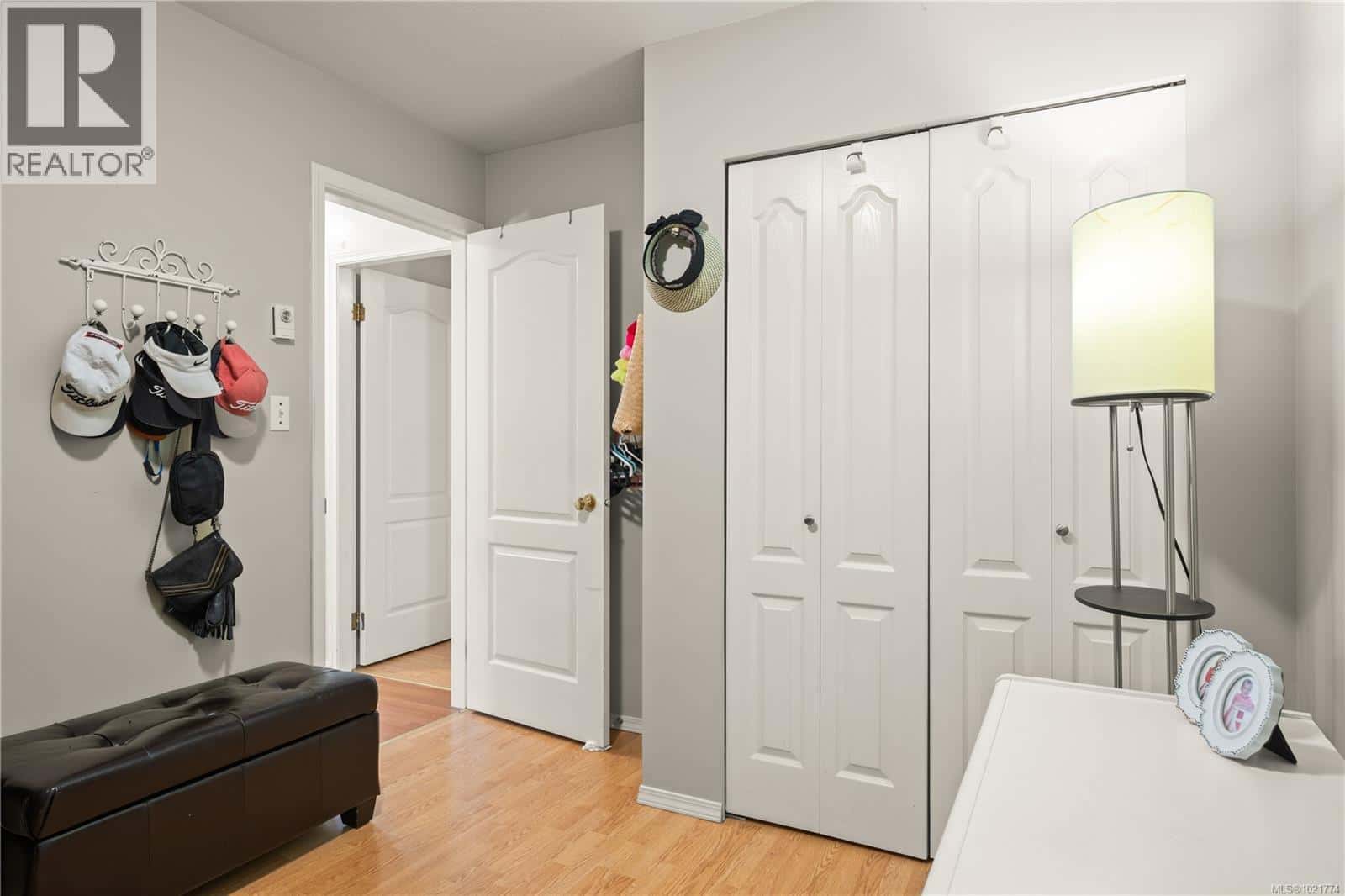 Ladysmith — Ladysmith - Photo 3 of 52