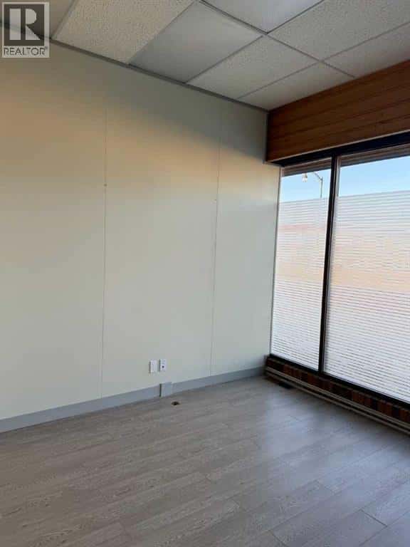 Vermilion — Vermilion - Photo 2 of 20