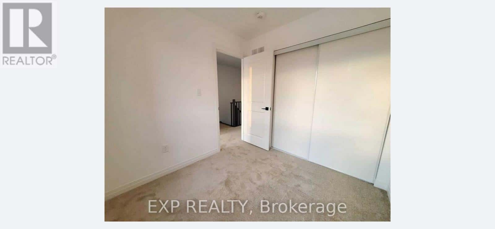 19 FAIRLANE AVENUE — Barrie (Painswick South) - Photo 2 of 17