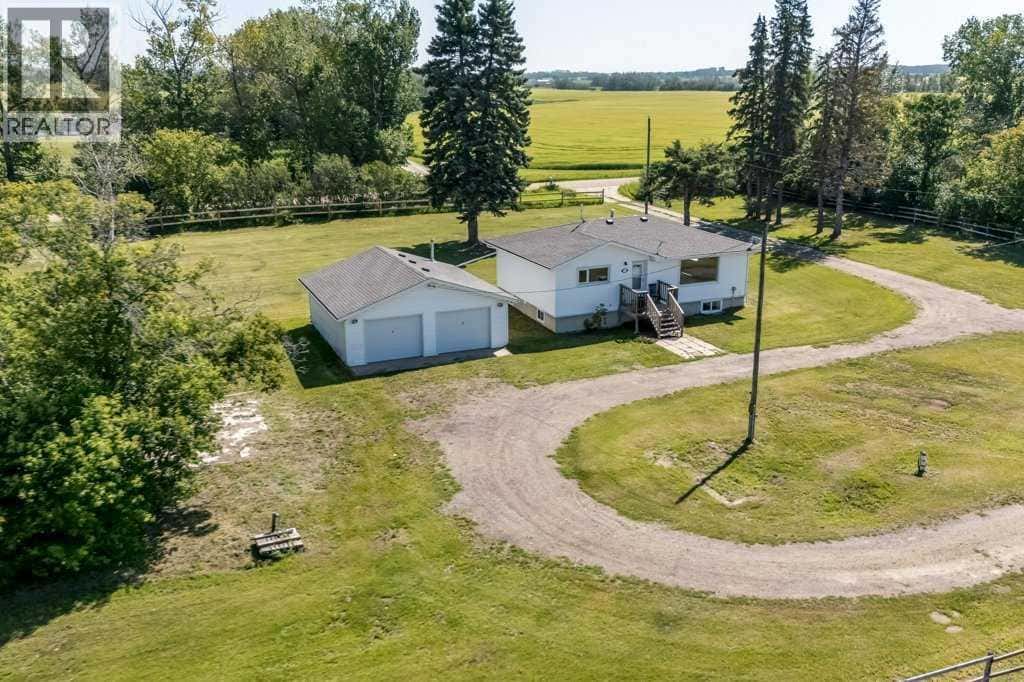 36258 Range Road 275 — Rural Red Deer County, Alberta - Photo 5 of 46