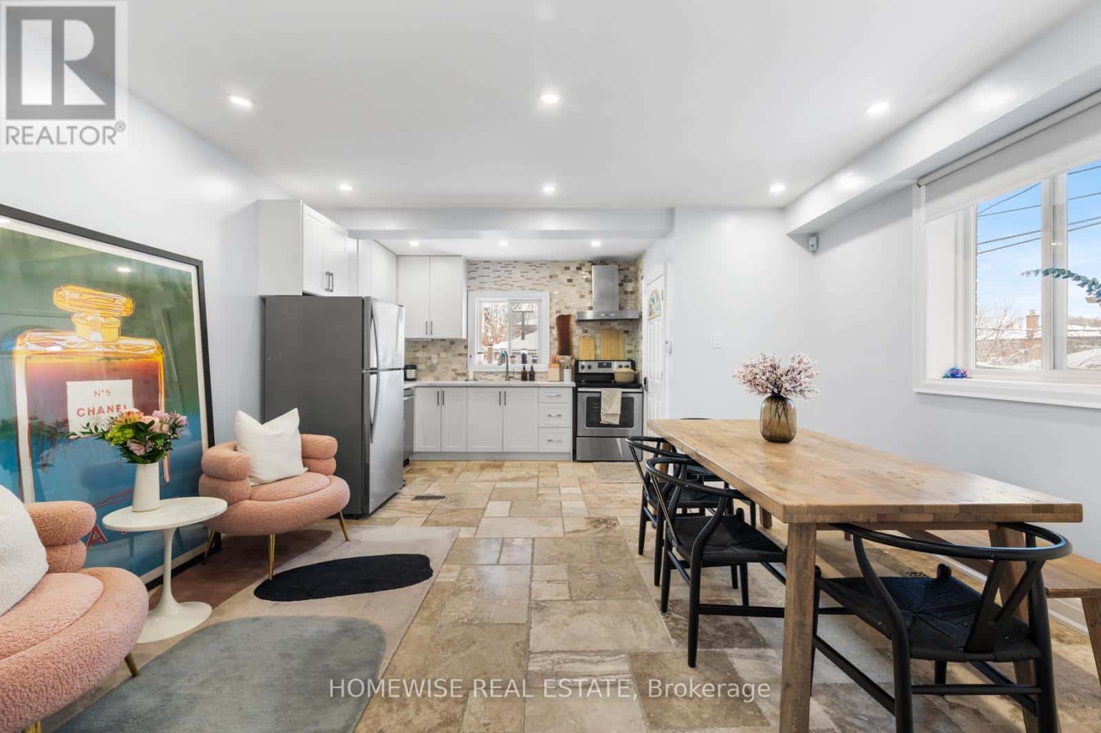 Toronto (Briar Hill-Belgravia) — Toronto (Briar Hill-Belgravia) - Photo 4 of 20