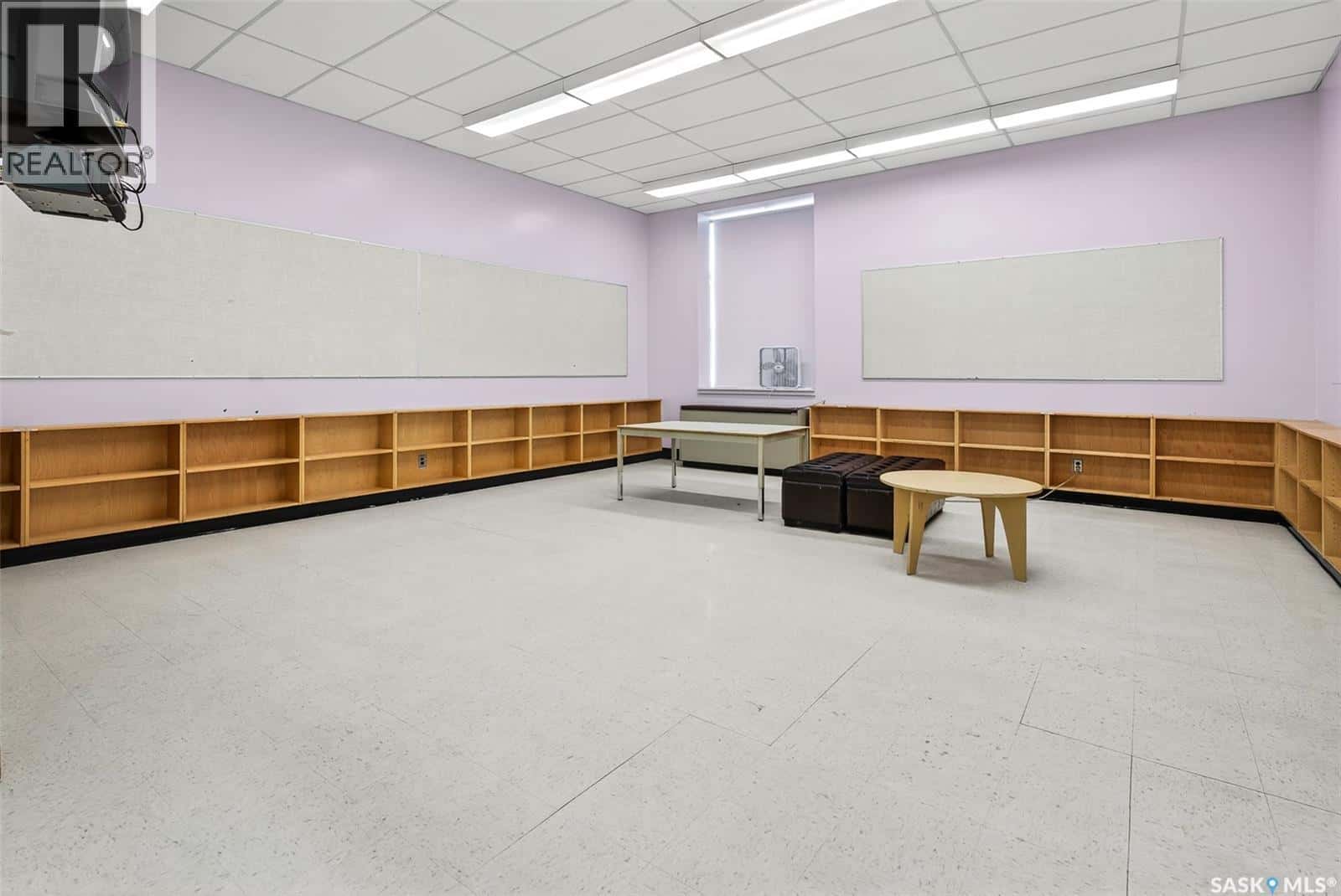 500 Coteau STREET W — Moose Jaw - Photo 2 of 50