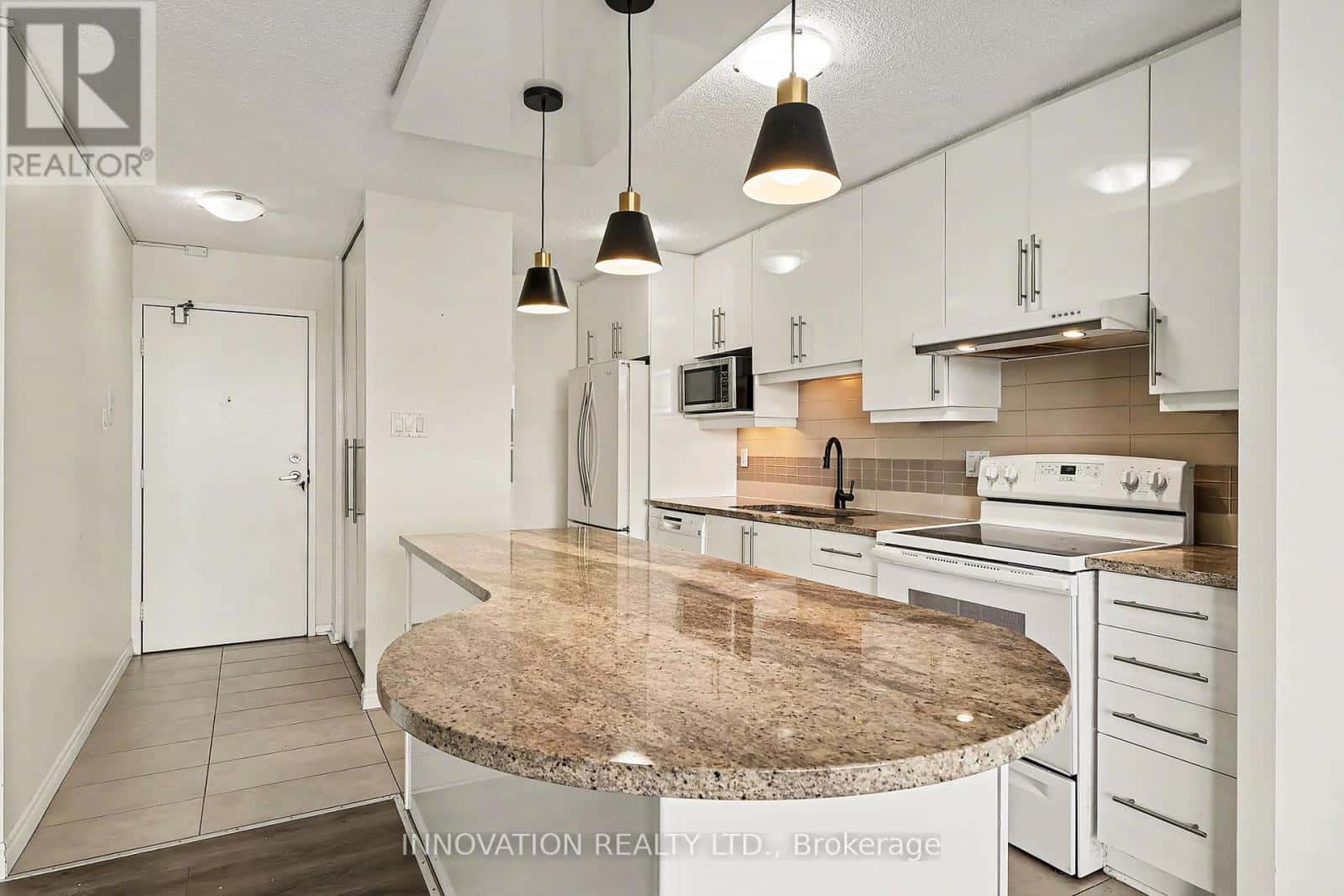 1107 - 1785 FROBISHER DRIVE — Ottawa - Photo 2 of 14