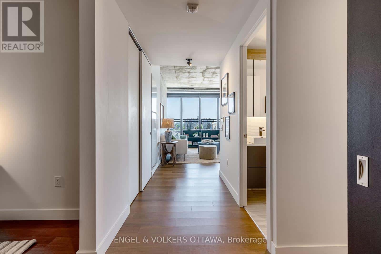 Ottawa — Ottawa - Photo 4 of 50