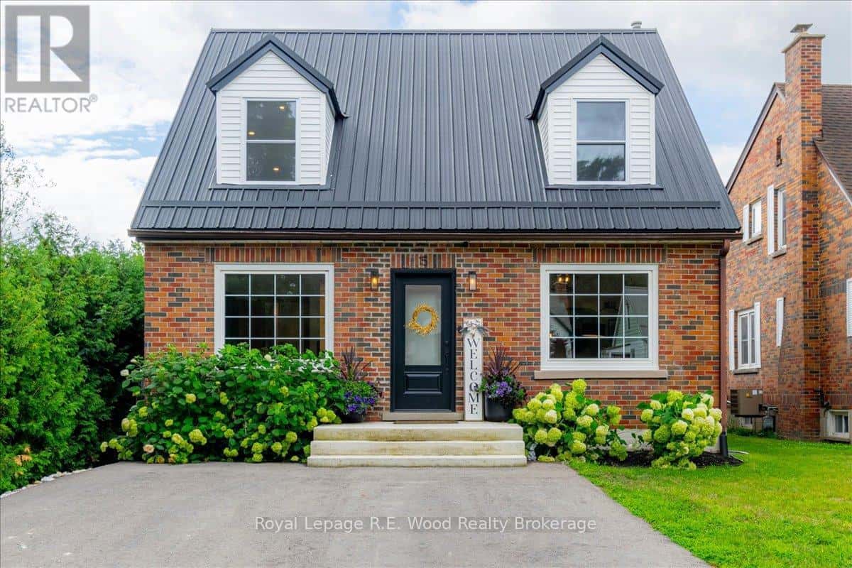 Tillsonburg — Tillsonburg - Photo 5 of 46