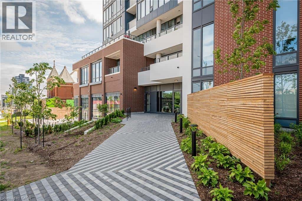 Kitchener — Kitchener - Photo 3 of 25