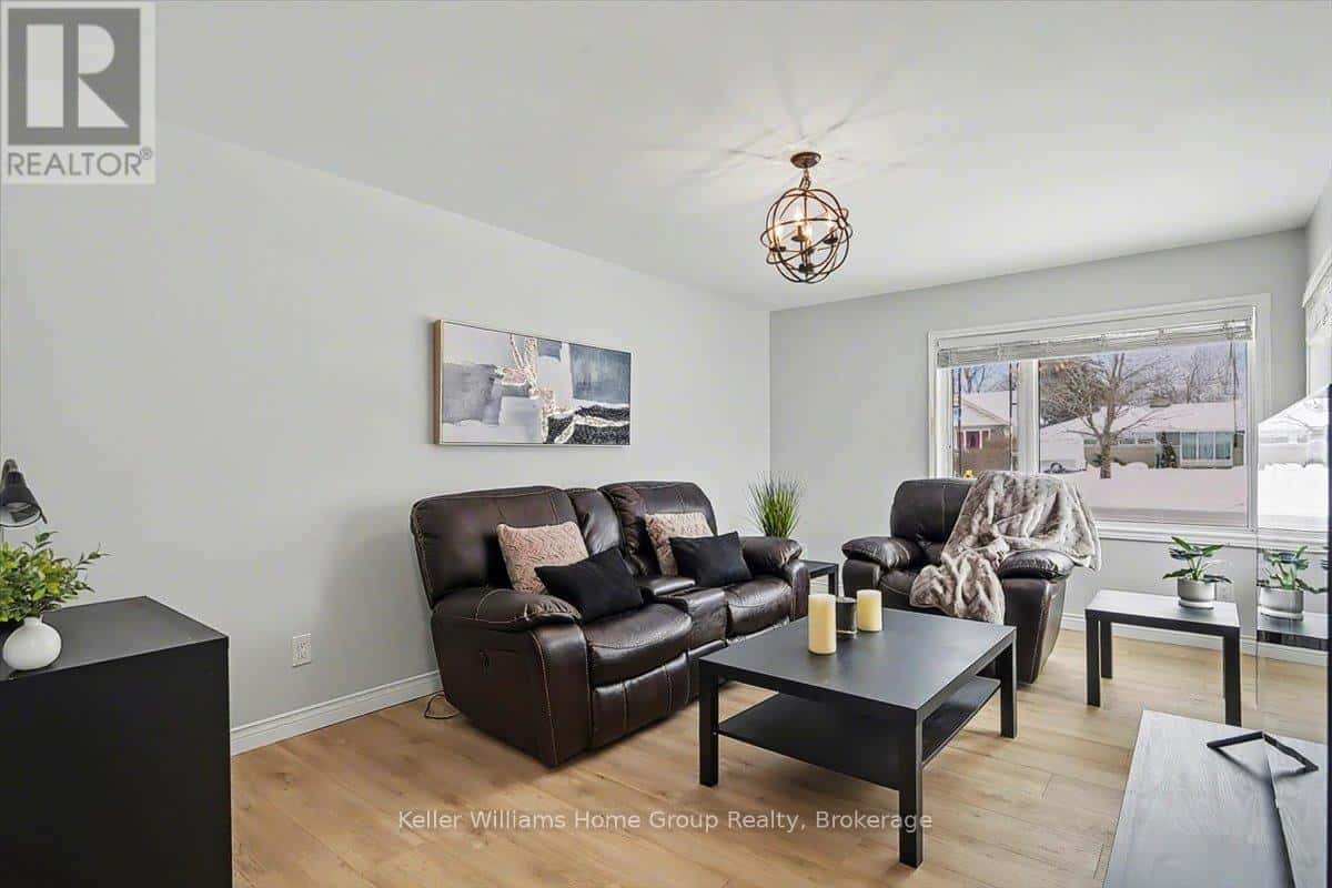 Cambridge — Cambridge - Photo 5 of 42