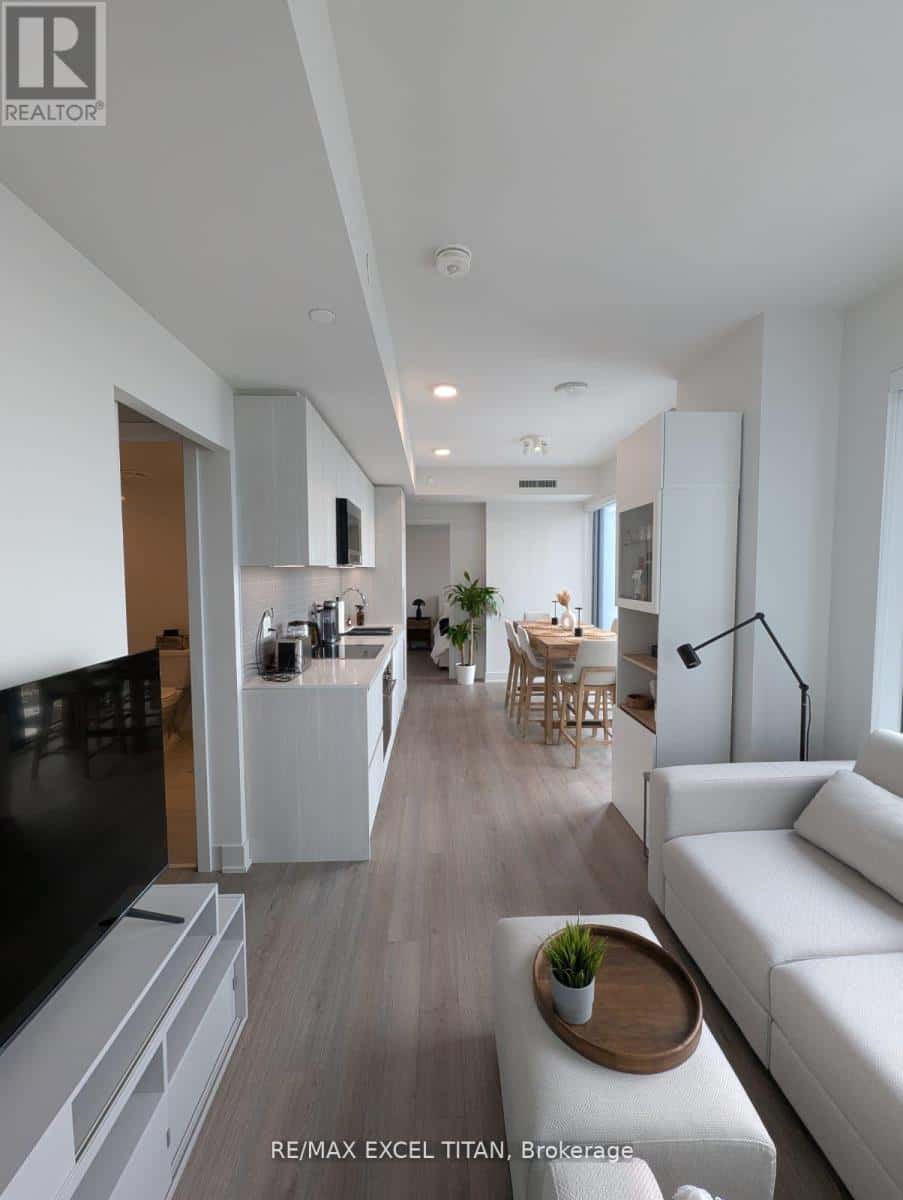 4102 - 8 CUMBERLAND STREET — Toronto (Annex) - Photo 2 of 25