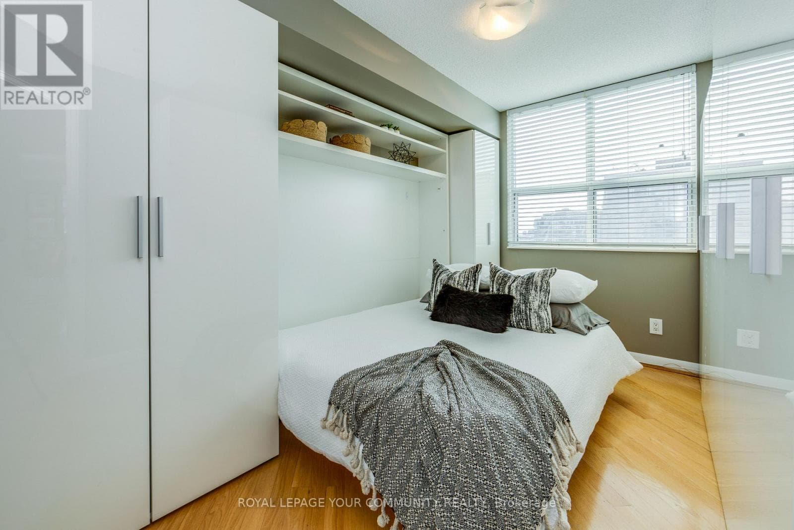 Toronto (Moss Park) — Toronto (Moss Park) - Main photo