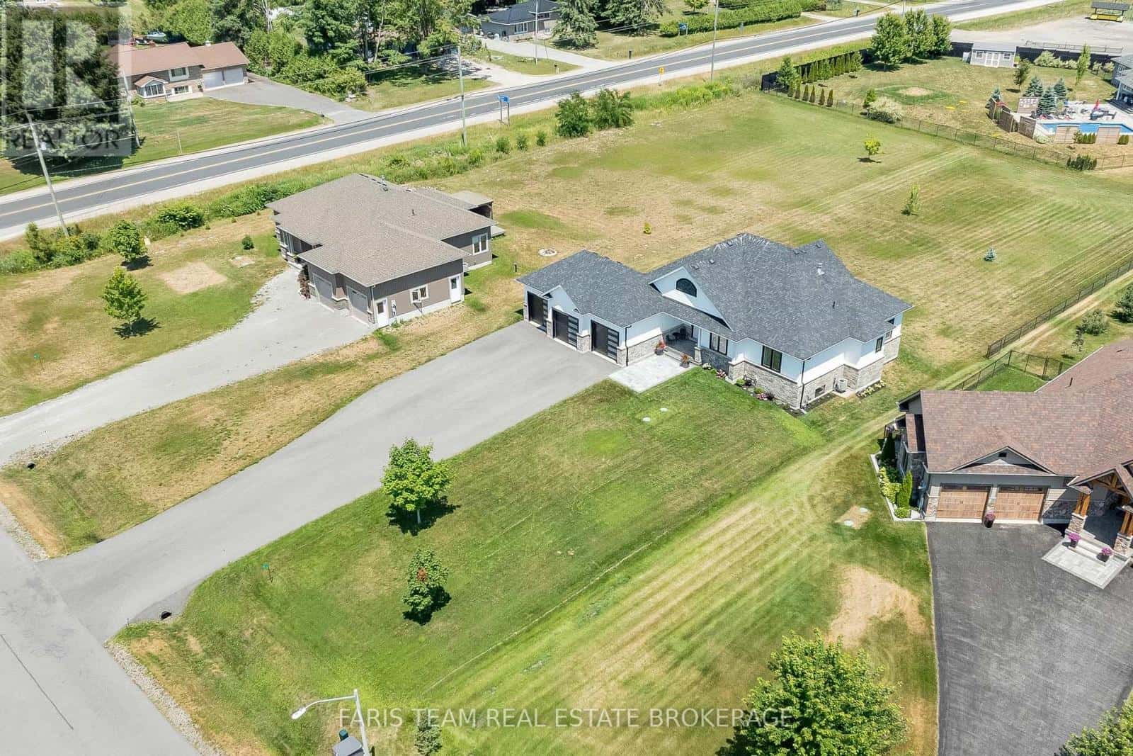 Oro-Medonte (Prices Corners) — Oro-Medonte (Prices Corners) - Photo 3 of 39