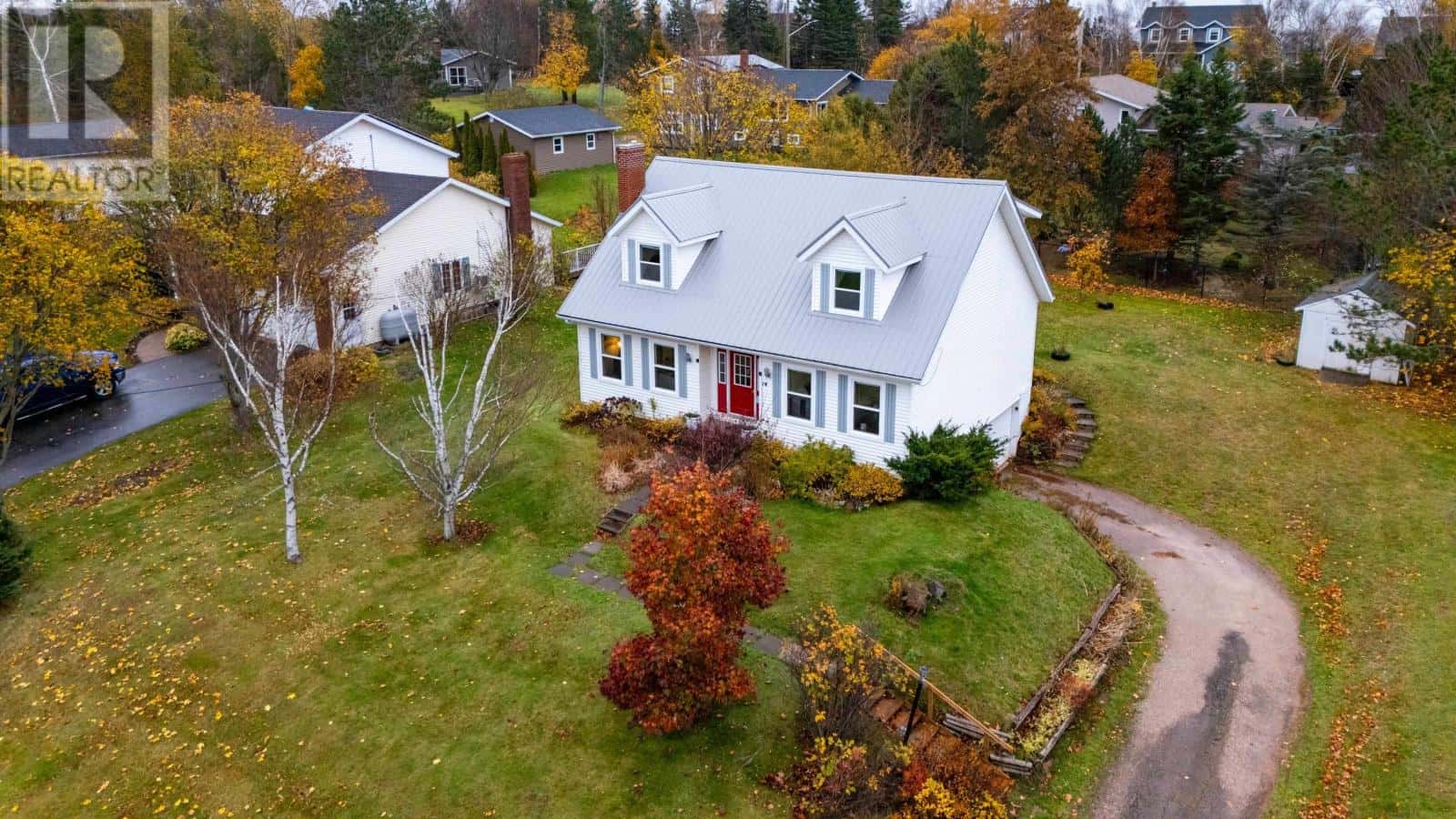 Stratford — Stratford - Photo 5 of 44