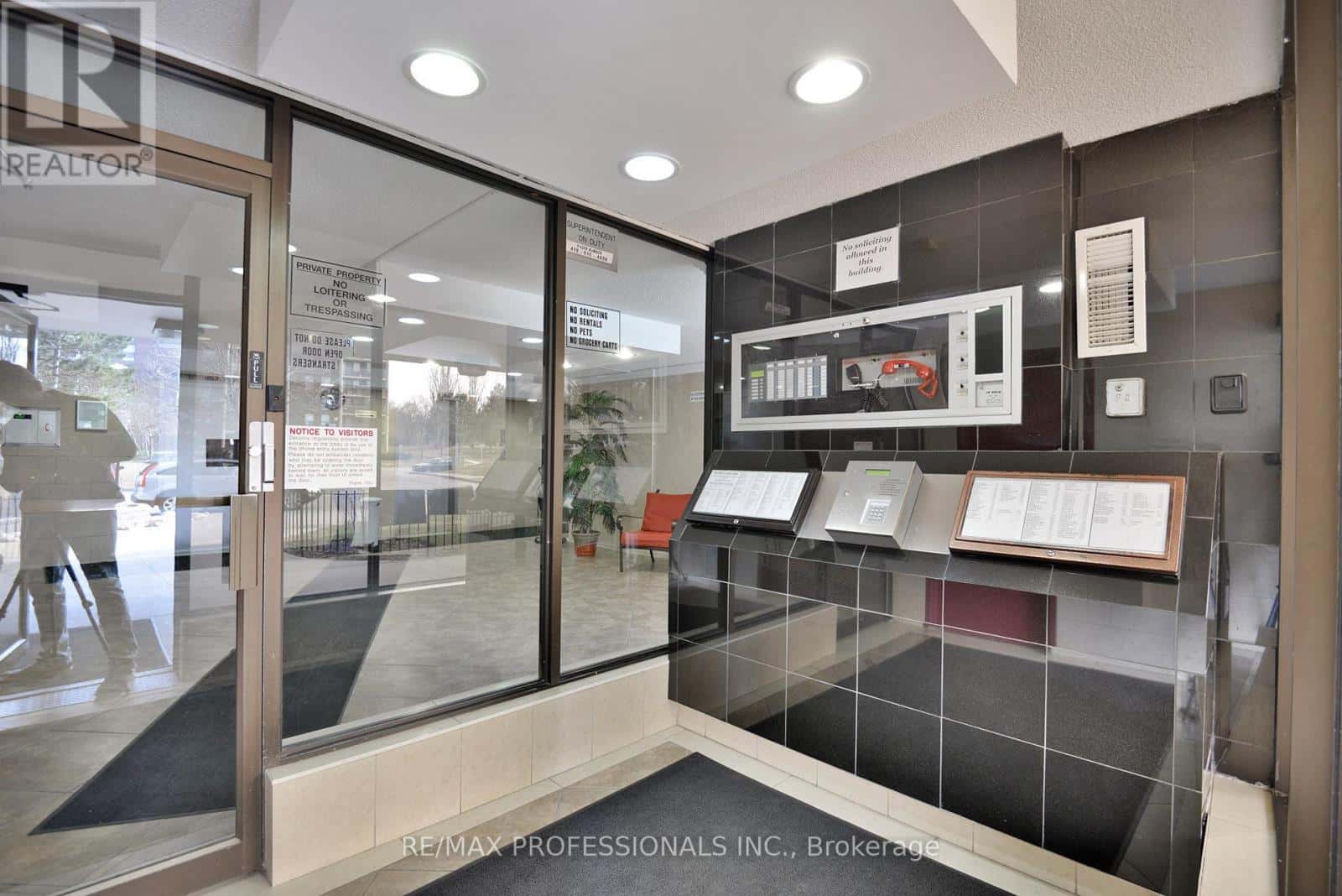 Brampton (Queen Street Corridor) — Brampton (Queen Street Corridor) - Photo 4 of 30