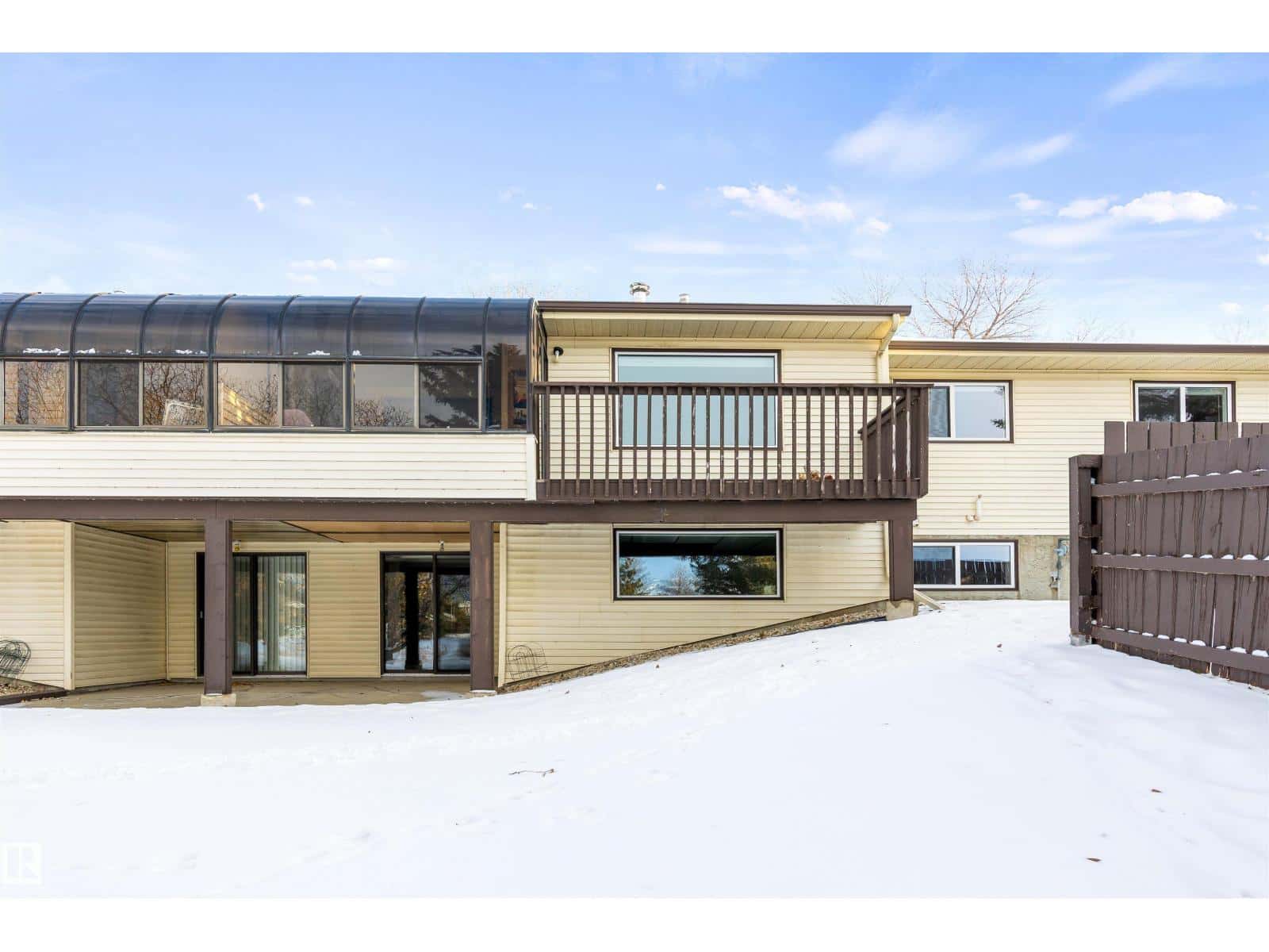 Edmonton — Edmonton - Photo 3 of 47