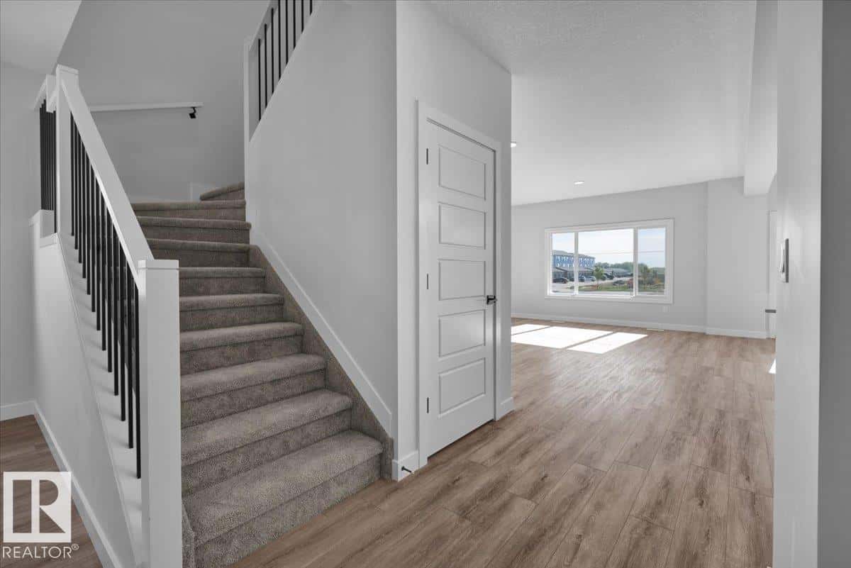 Stony Plain — Stony Plain - Photo 4 of 40