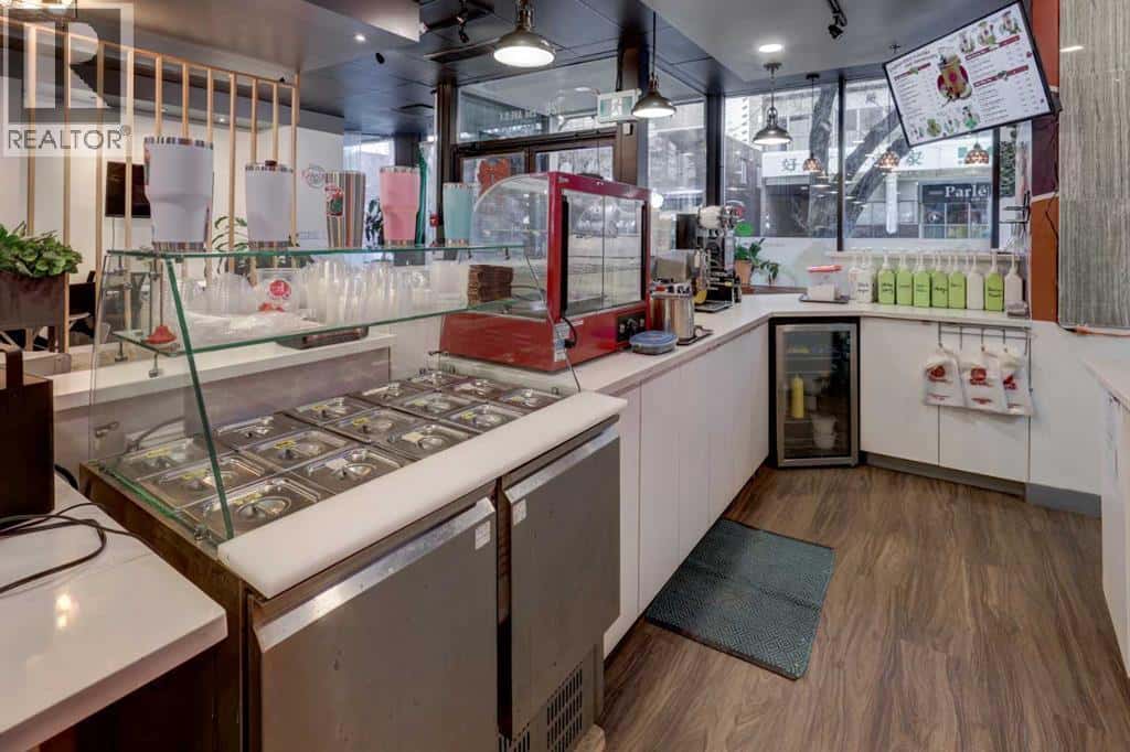 Calgary — Calgary - Photo 5 of 15