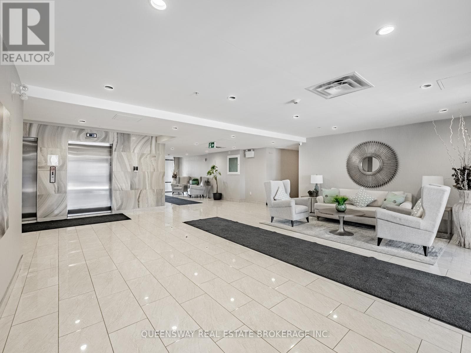 Hamilton (Stoney Creek) — Hamilton (Stoney Creek) - Main photo