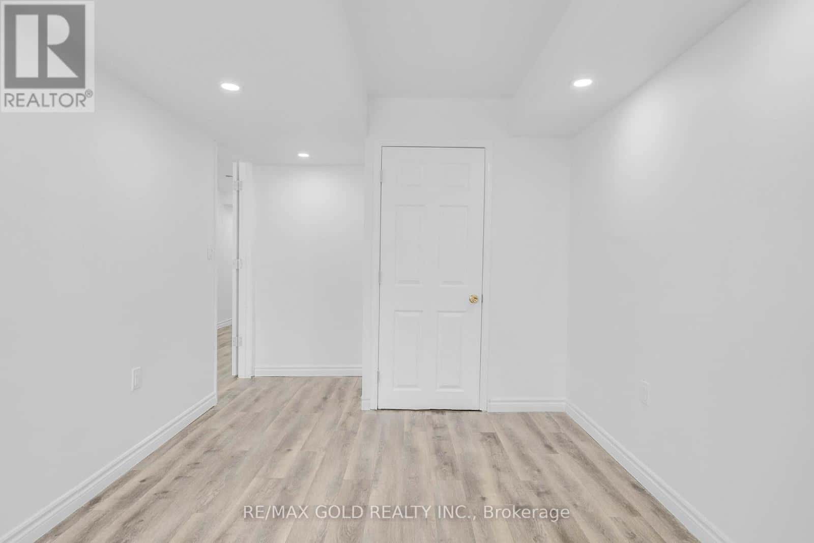 Brantford — Brantford - Photo 4 of 43