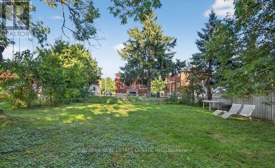 Kitchener — Kitchener - Main photo