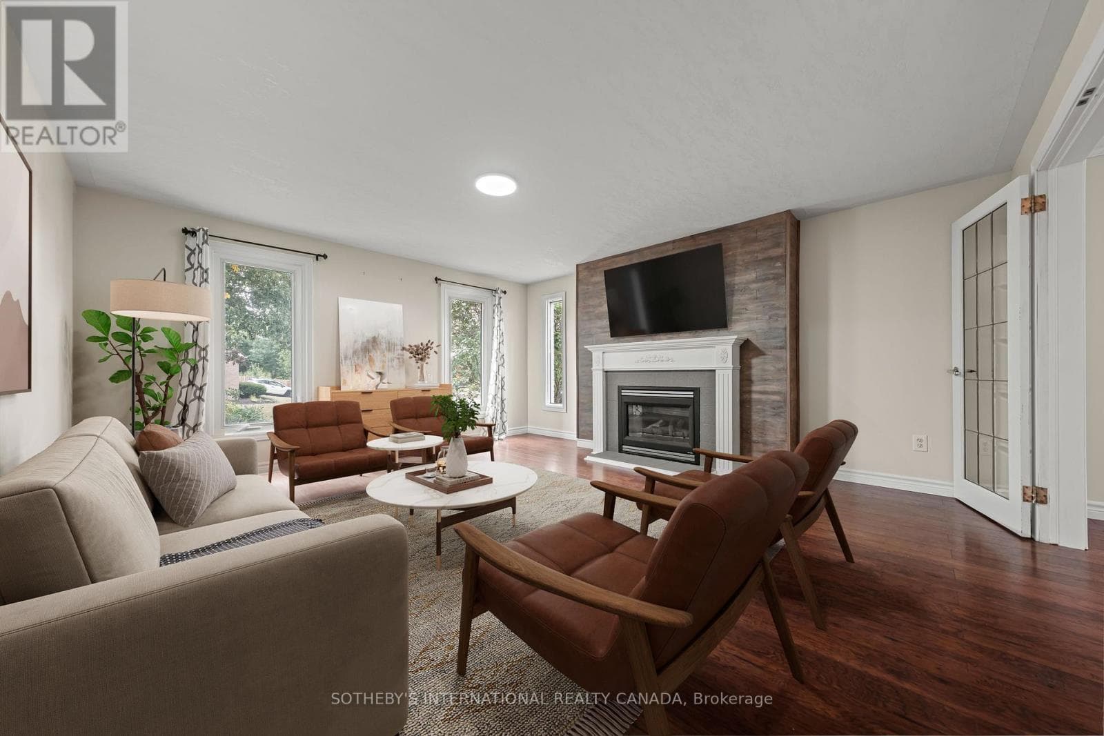 Kitchener — Kitchener - Main photo