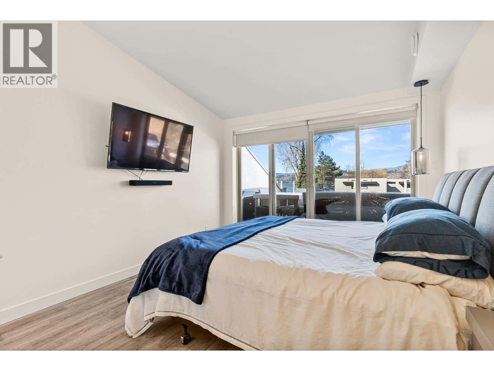 2900 Abbott Street Unit# 312 — Kelowna - Photo 5 of 34