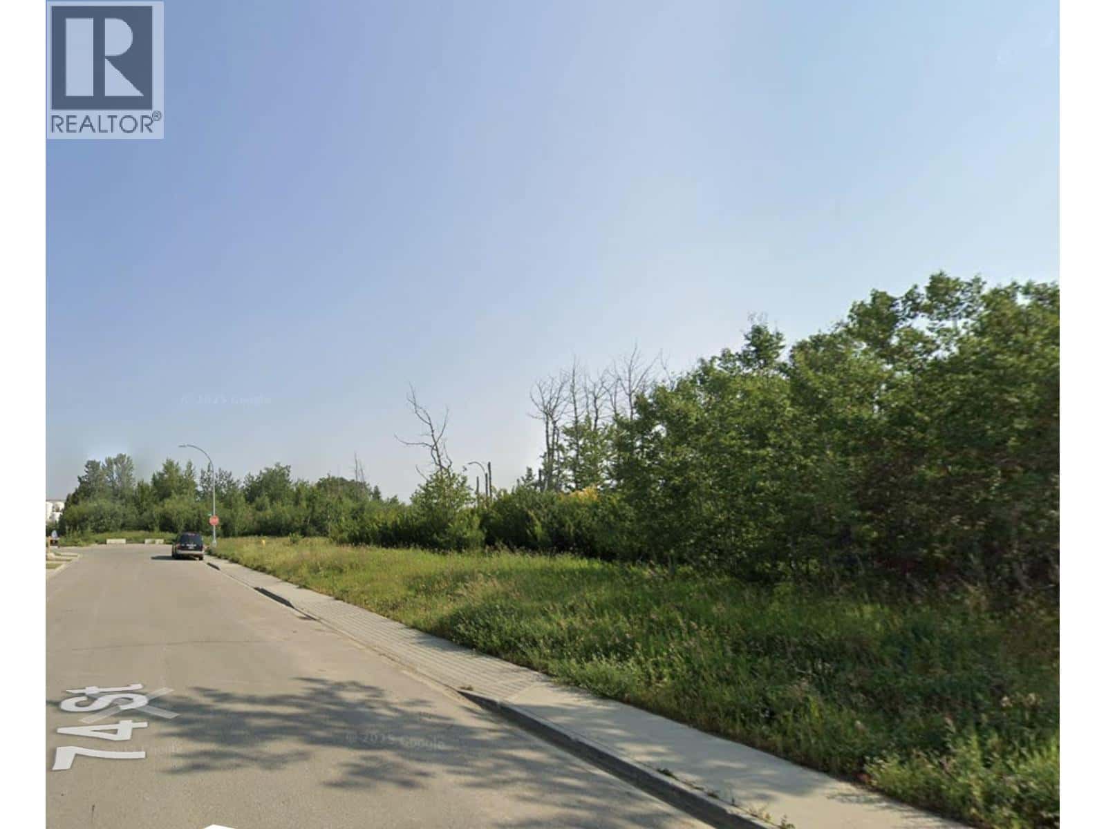 9015 74 STREET — Fort St. John, British Columbia - Photo 2 of 6