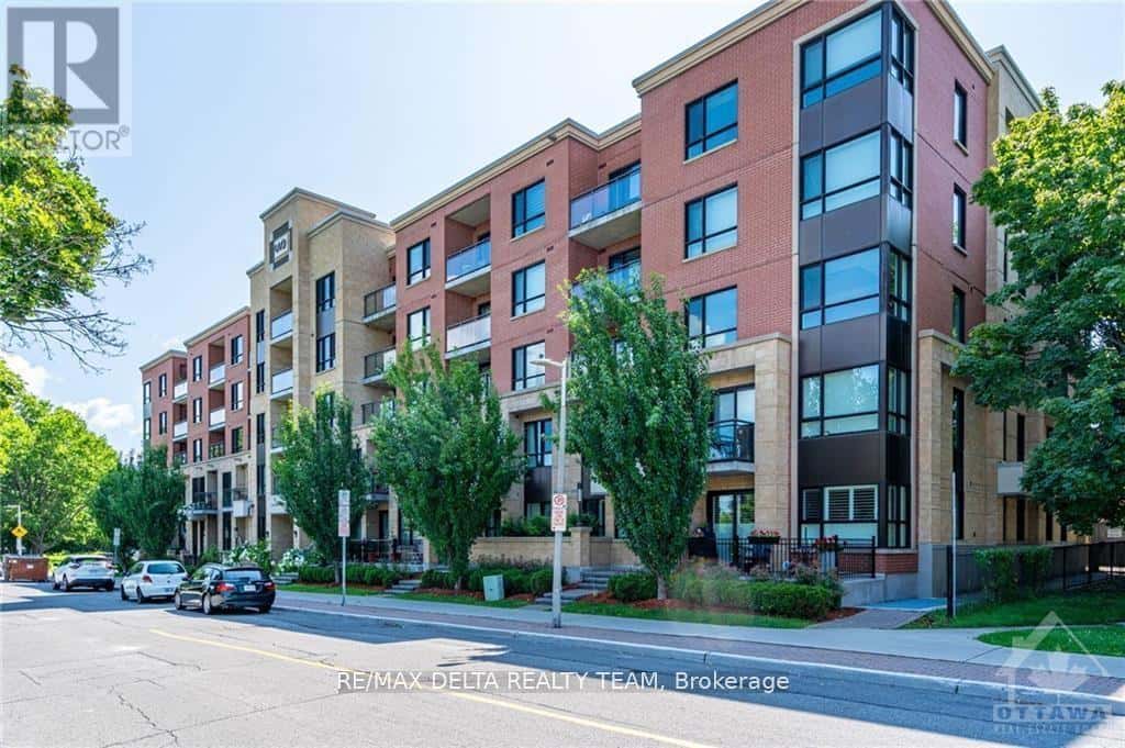 Ottawa — Ottawa - Photo 2 of 21