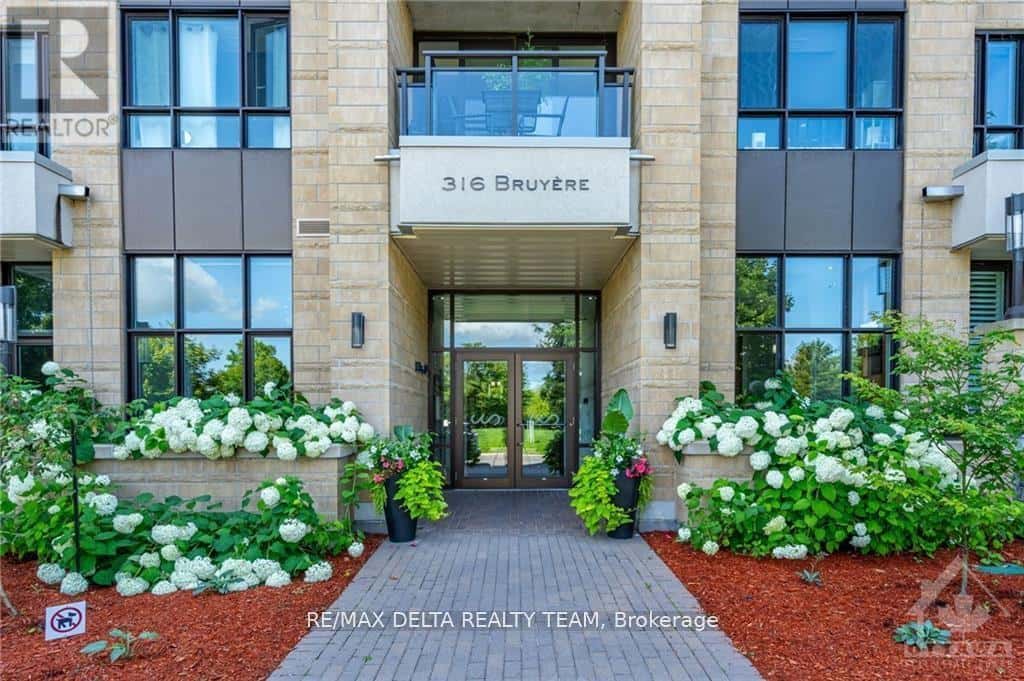 Ottawa — Ottawa - Photo 3 of 21