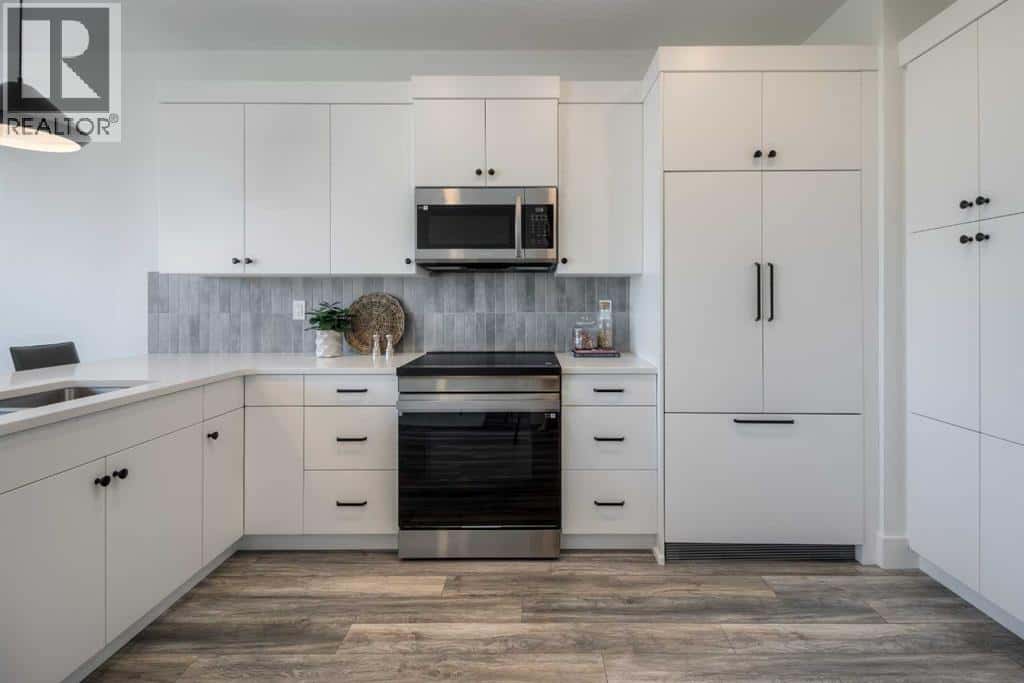 Lethbridge — Lethbridge - Photo 4 of 17