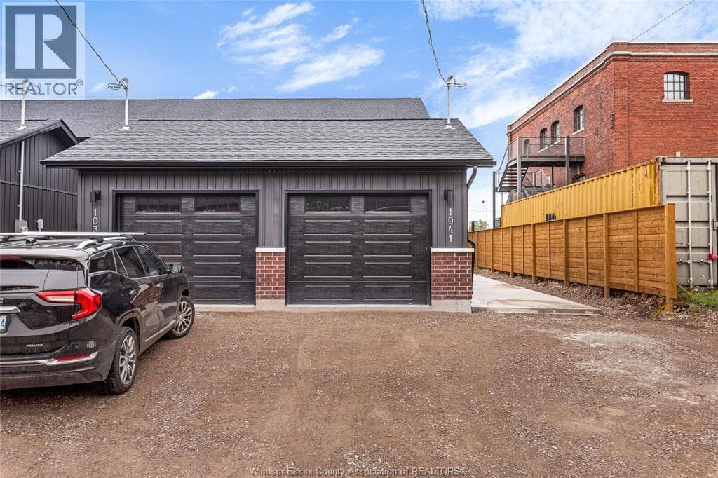 Windsor — Windsor - Main photo