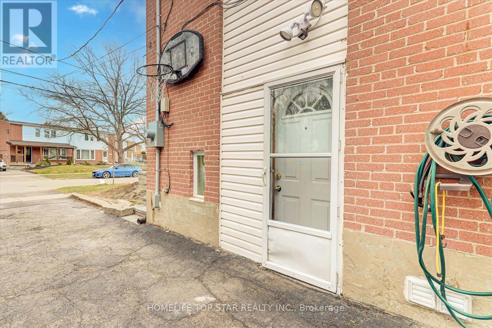 Toronto (Clairlea-Birchmount) — Toronto (Clairlea-Birchmount) - Photo 5 of 21