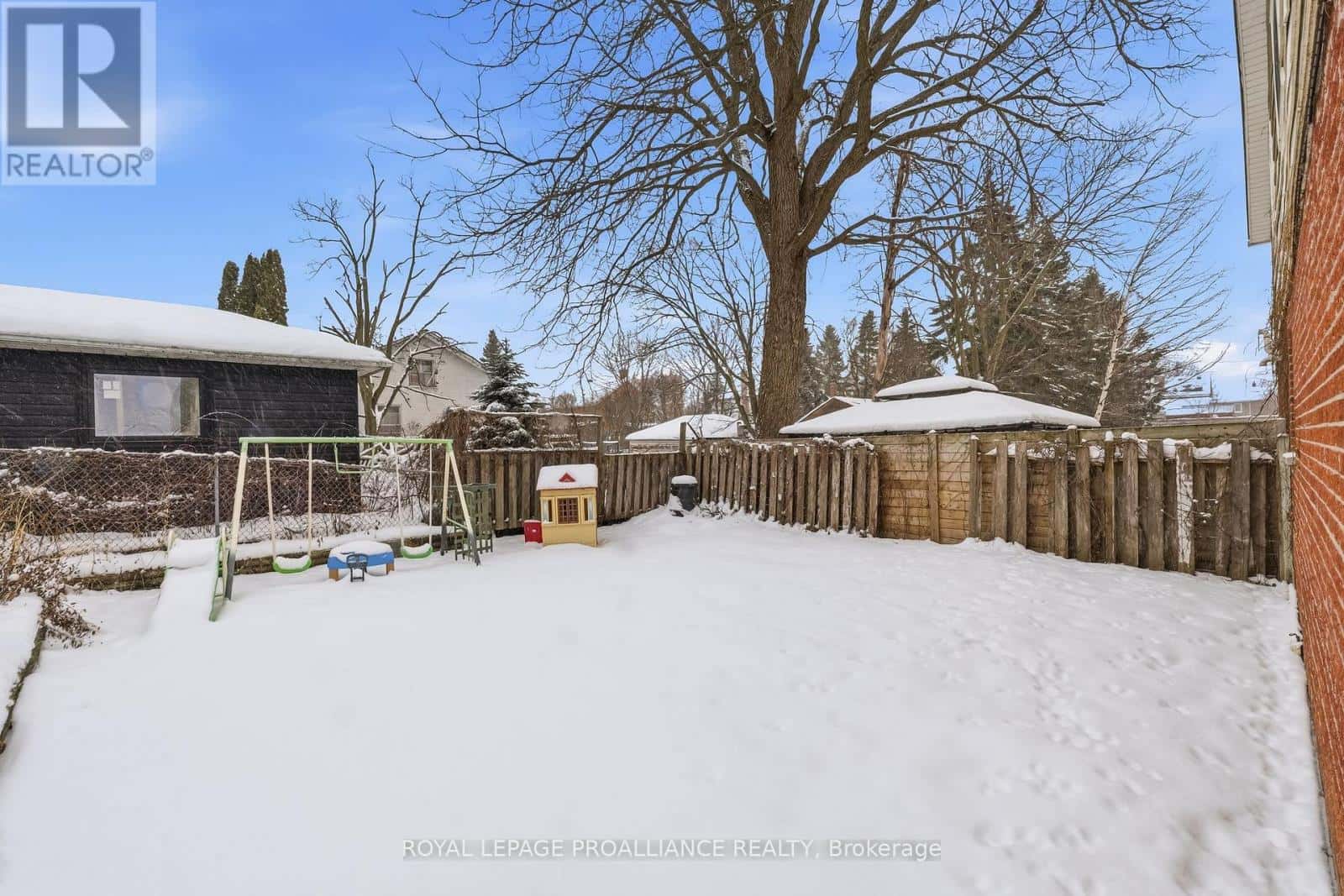 Cobourg — Cobourg - Photo 5 of 27