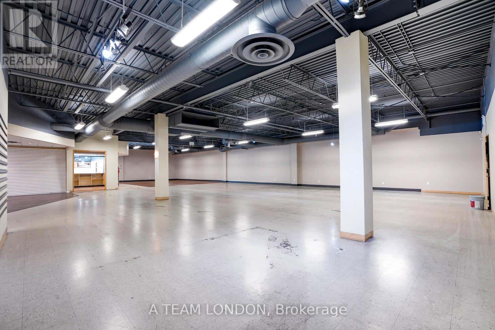 London South (South I) — London South (South I) - Photo 5 of 32