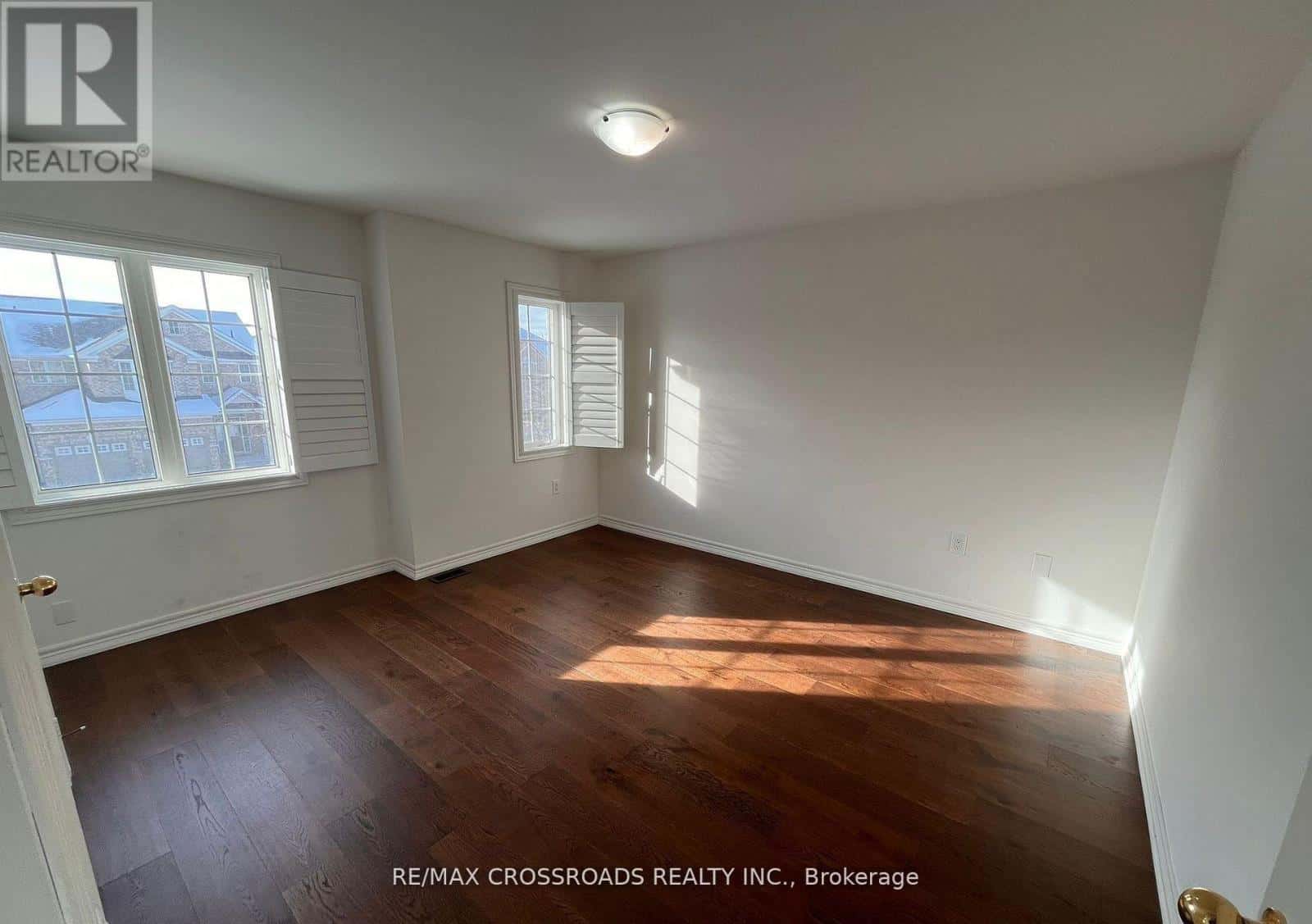 Markham (Wismer) — Markham (Wismer) - Photo 5 of 40