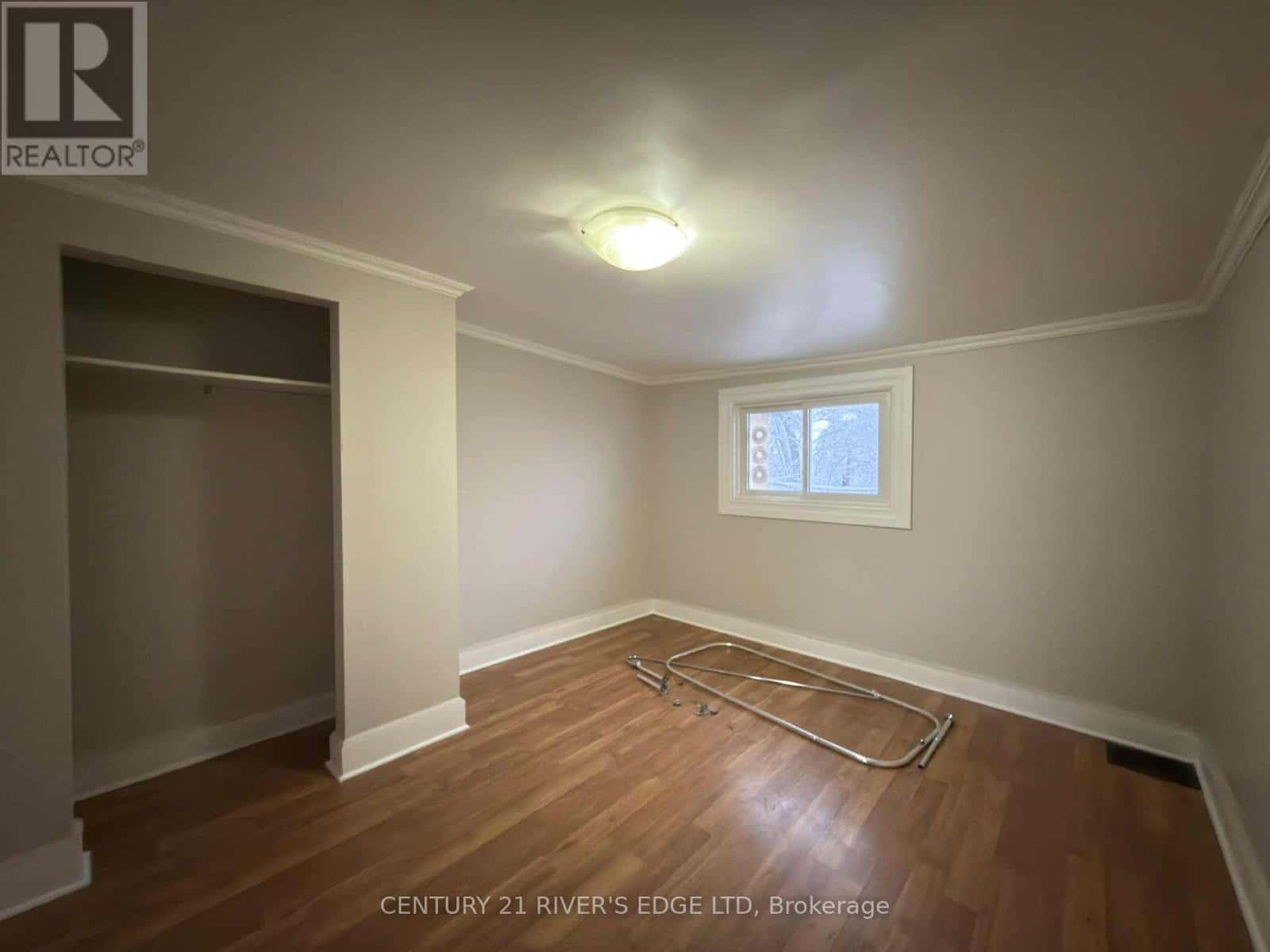 Brockville — Brockville - Photo 5 of 11