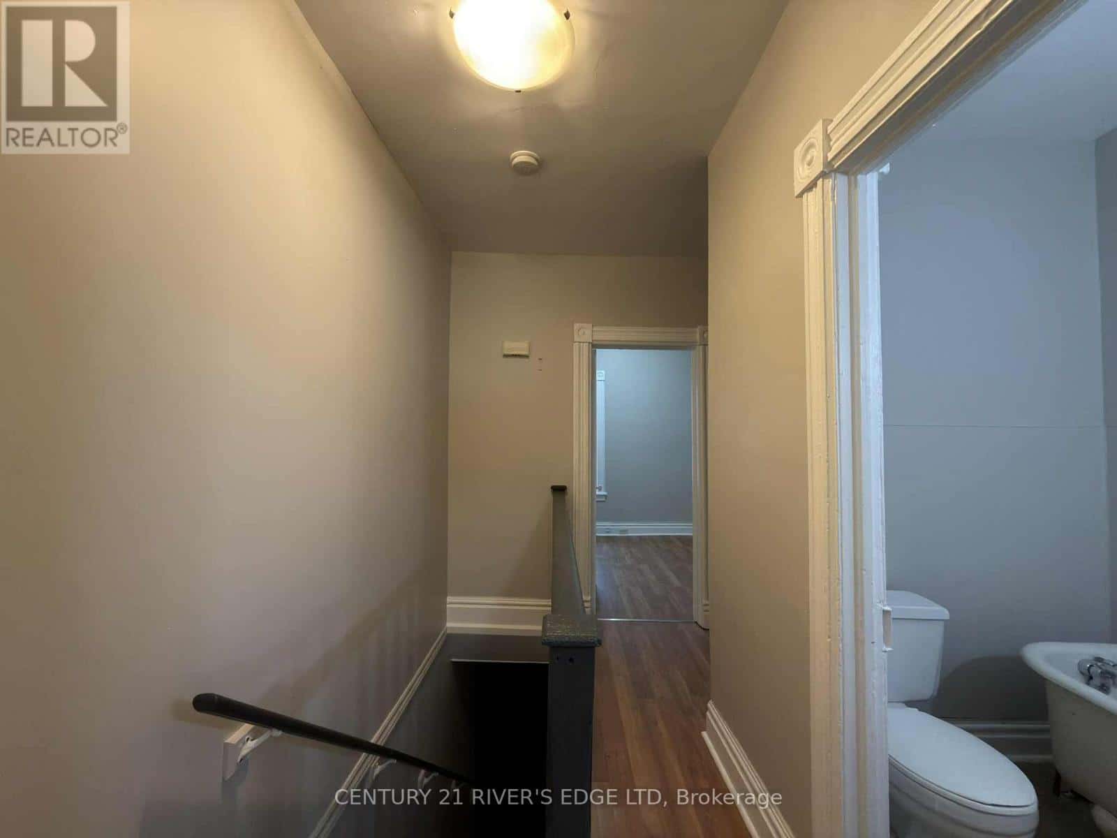 Brockville — Brockville - Photo 3 of 11