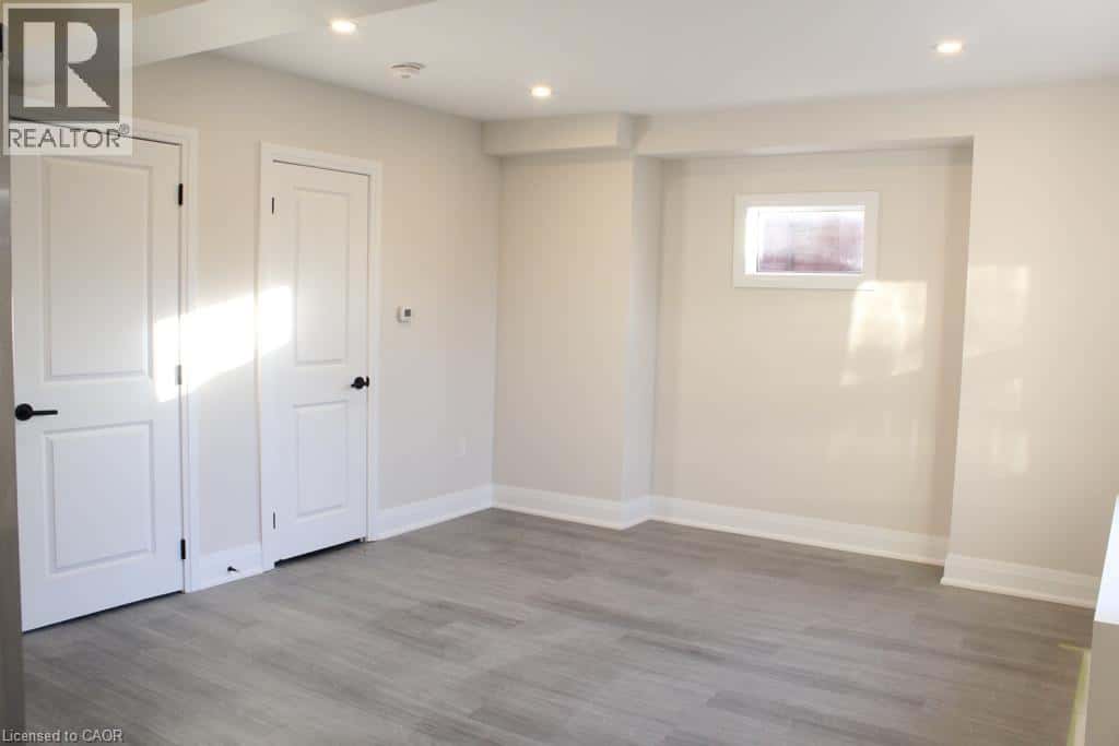 Hamilton — Hamilton - Photo 3 of 5