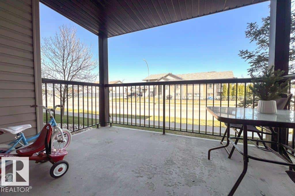 Edmonton — Edmonton - Photo 4 of 26