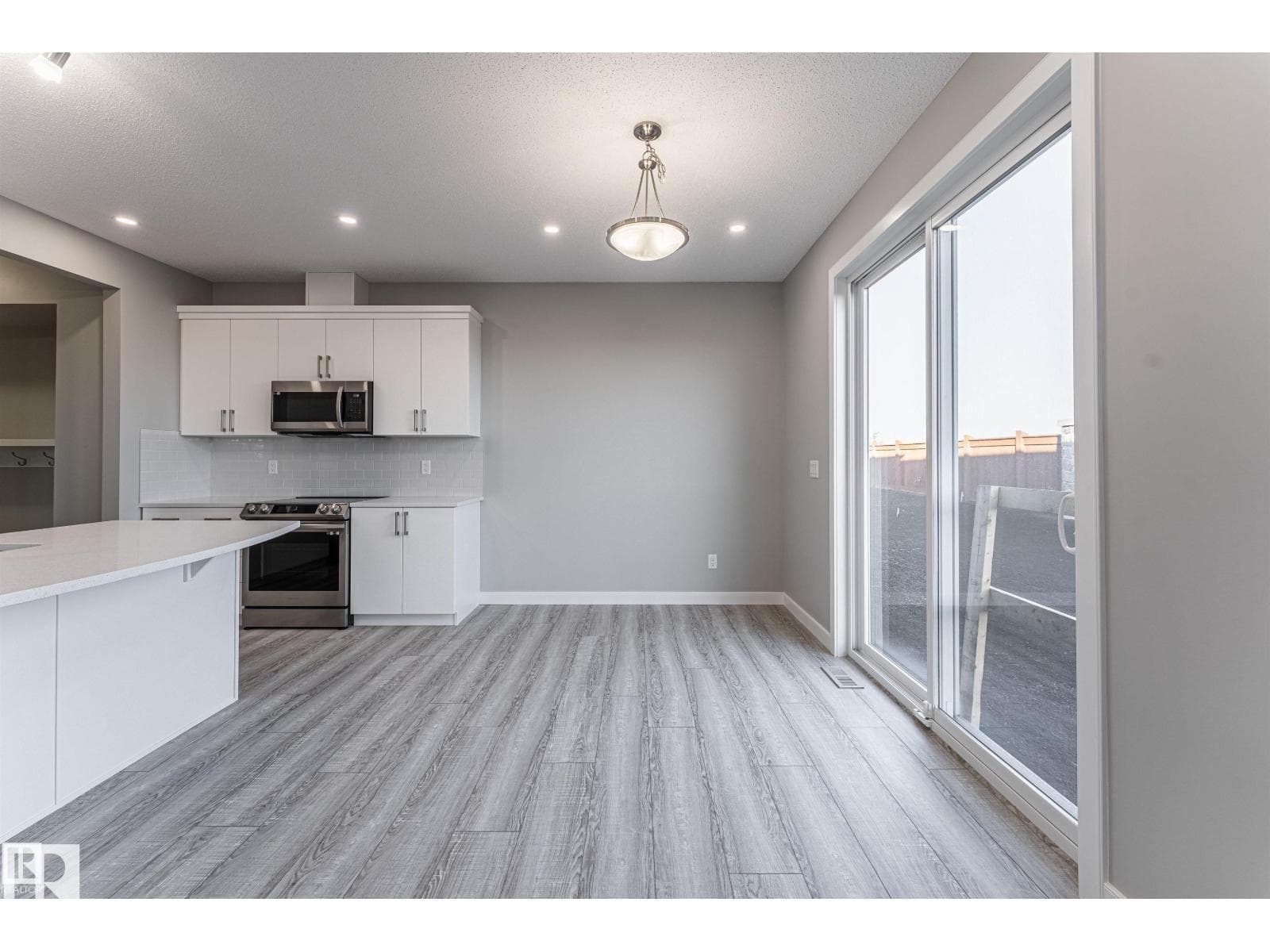 Edmonton — Edmonton - Main photo