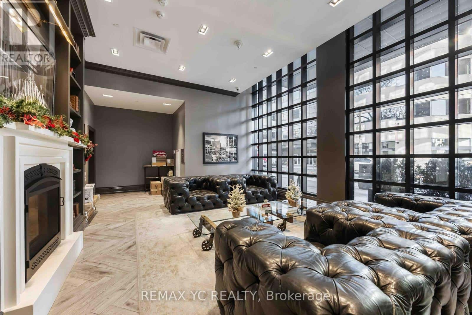 906 - 608 RICHMOND STREET W — Toronto (Waterfront Communities) - Photo 3 of 19