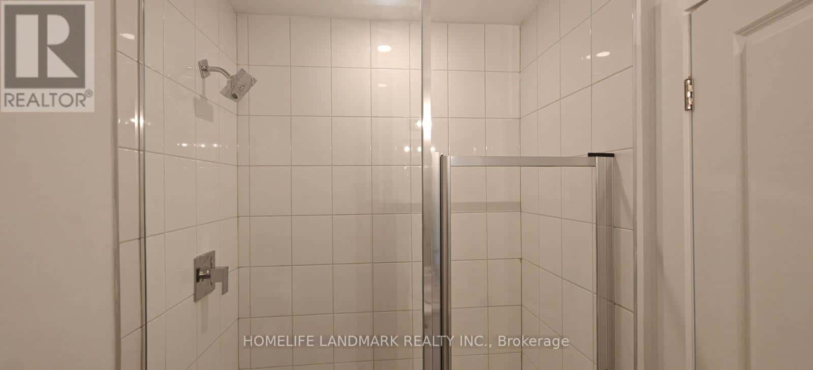 5494 MAIN STREET — Whitchurch-Stouffville (Stouffville) - Photo 3 of 12