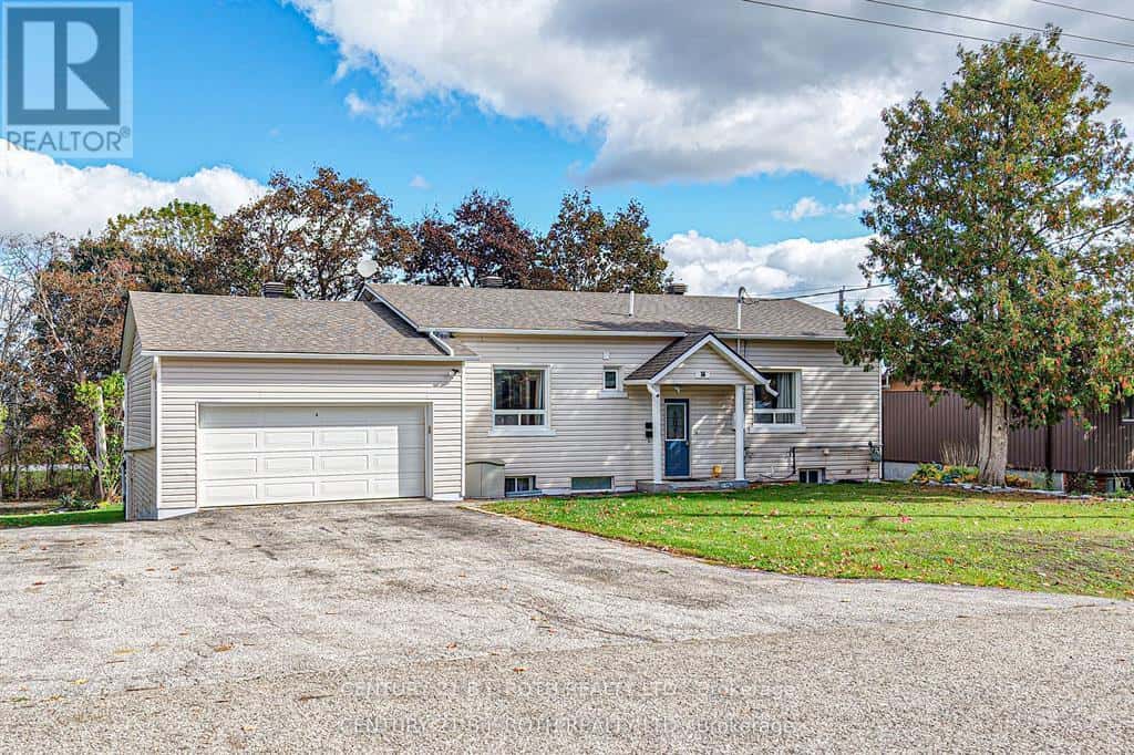 16 FIRST STREET — Orillia, Ontario - Photo 5 of 46