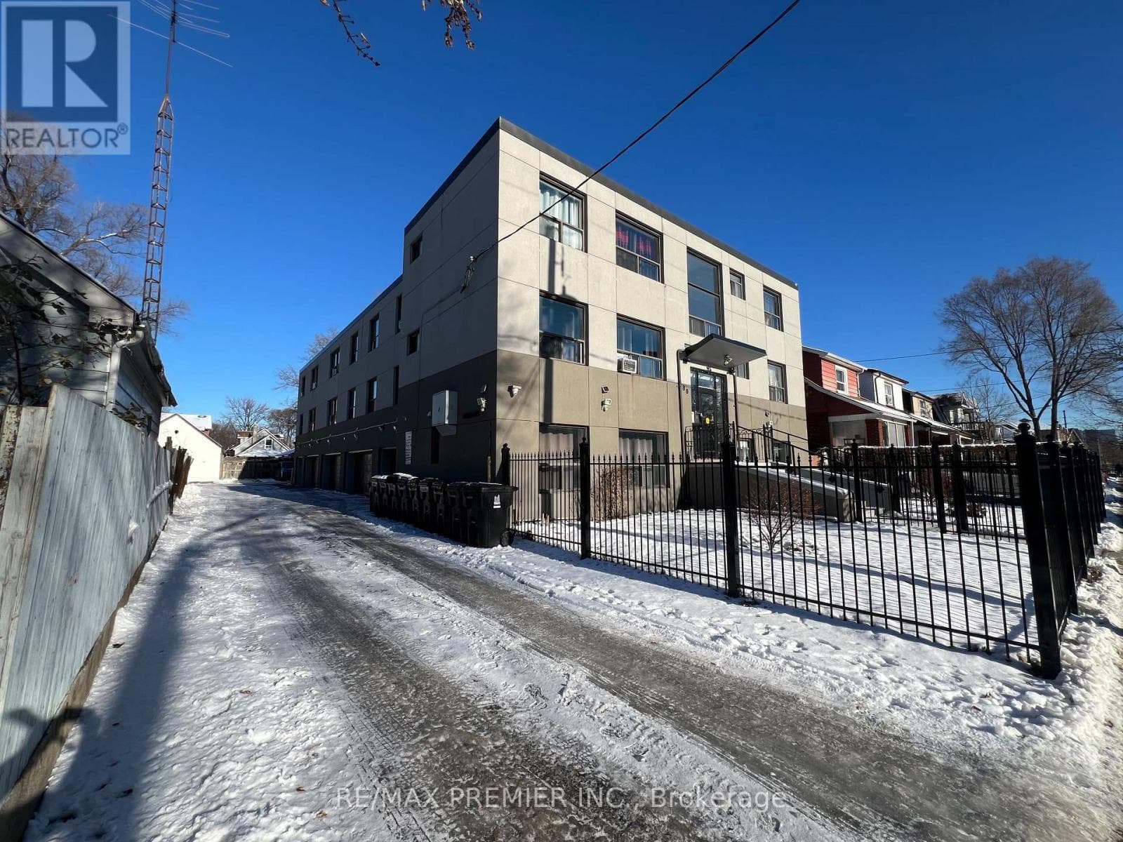 80 CLOUSTON AVENUE — Toronto (Weston), Ontario - Main photo