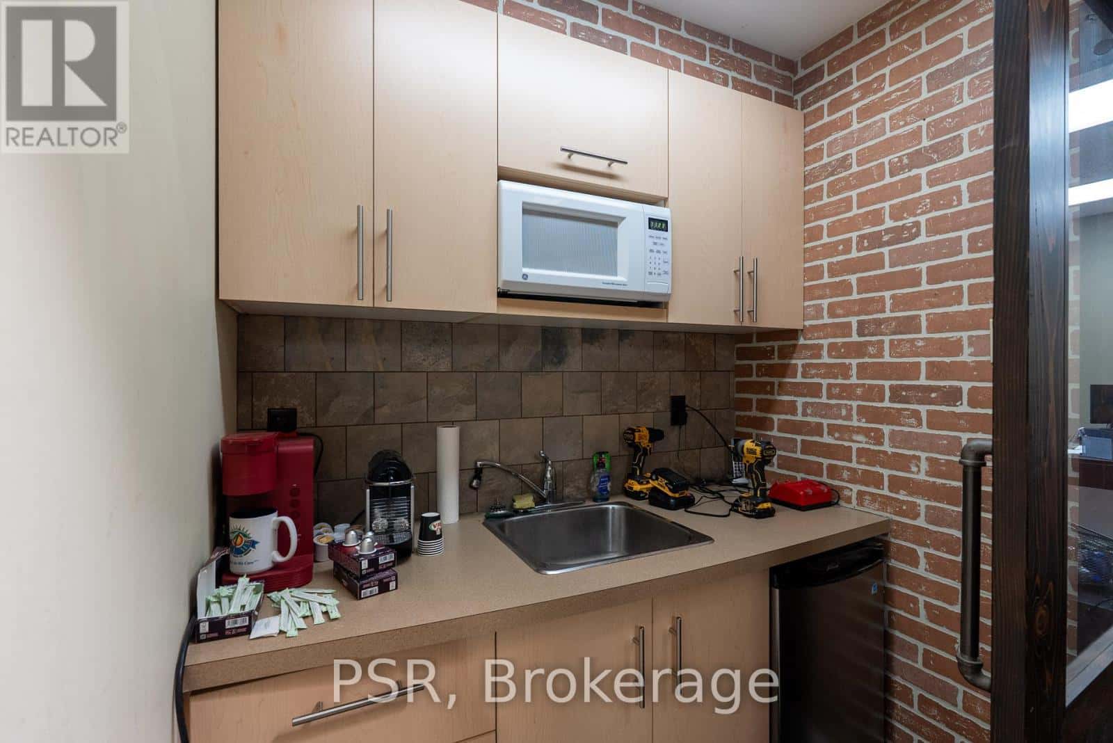 12 - 2 MARCONI COURT — Caledon (Bolton West) - Photo 3 of 11