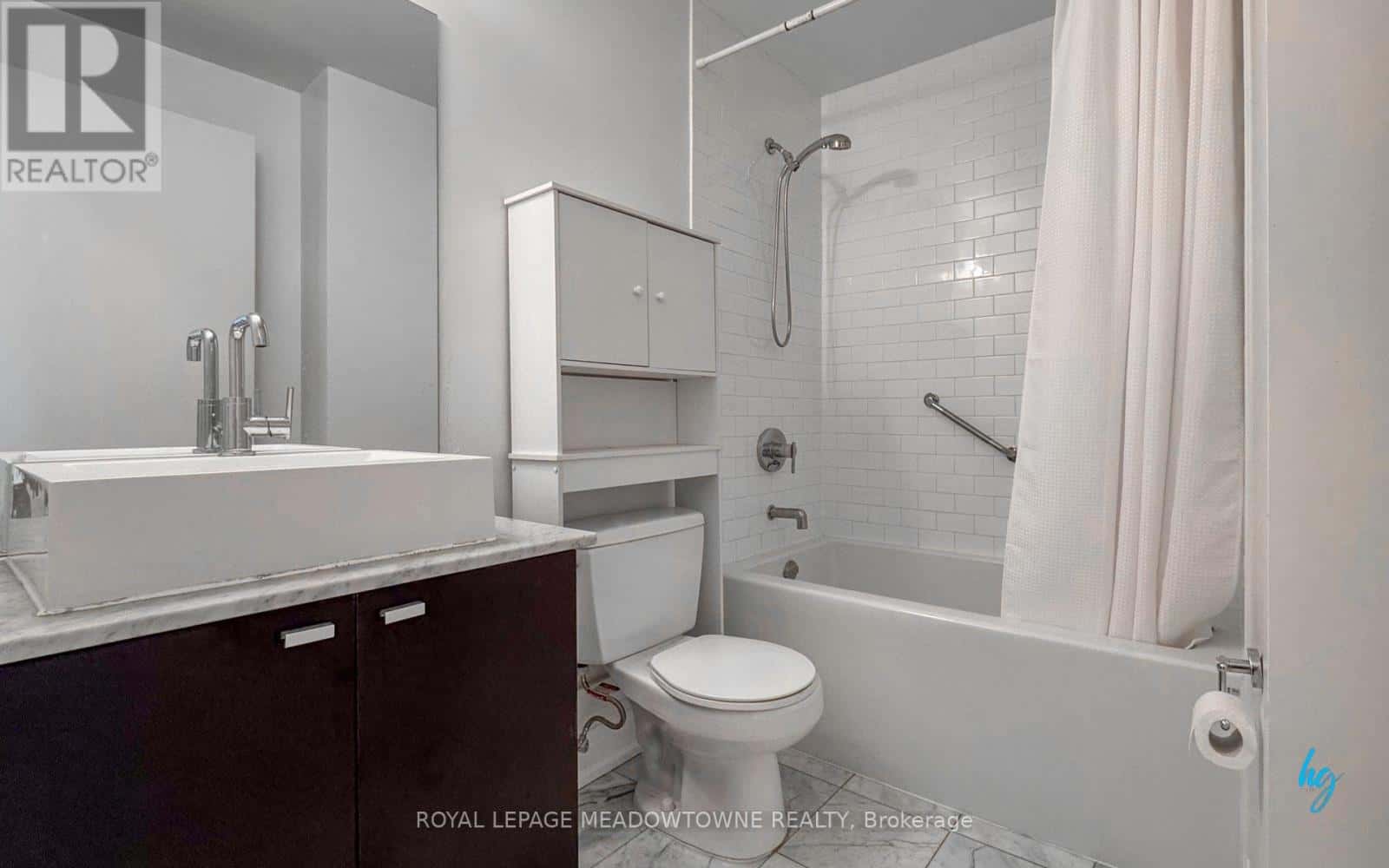 Toronto (High Park-Swansea) — Toronto (High Park-Swansea) - Photo 2 of 7