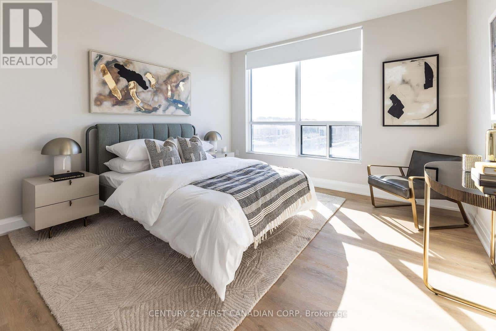 Kitchener — Kitchener - Photo 5 of 30