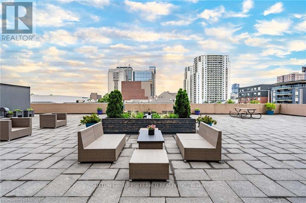 London East (East K) — London East (East K) - Photo 3 of 30